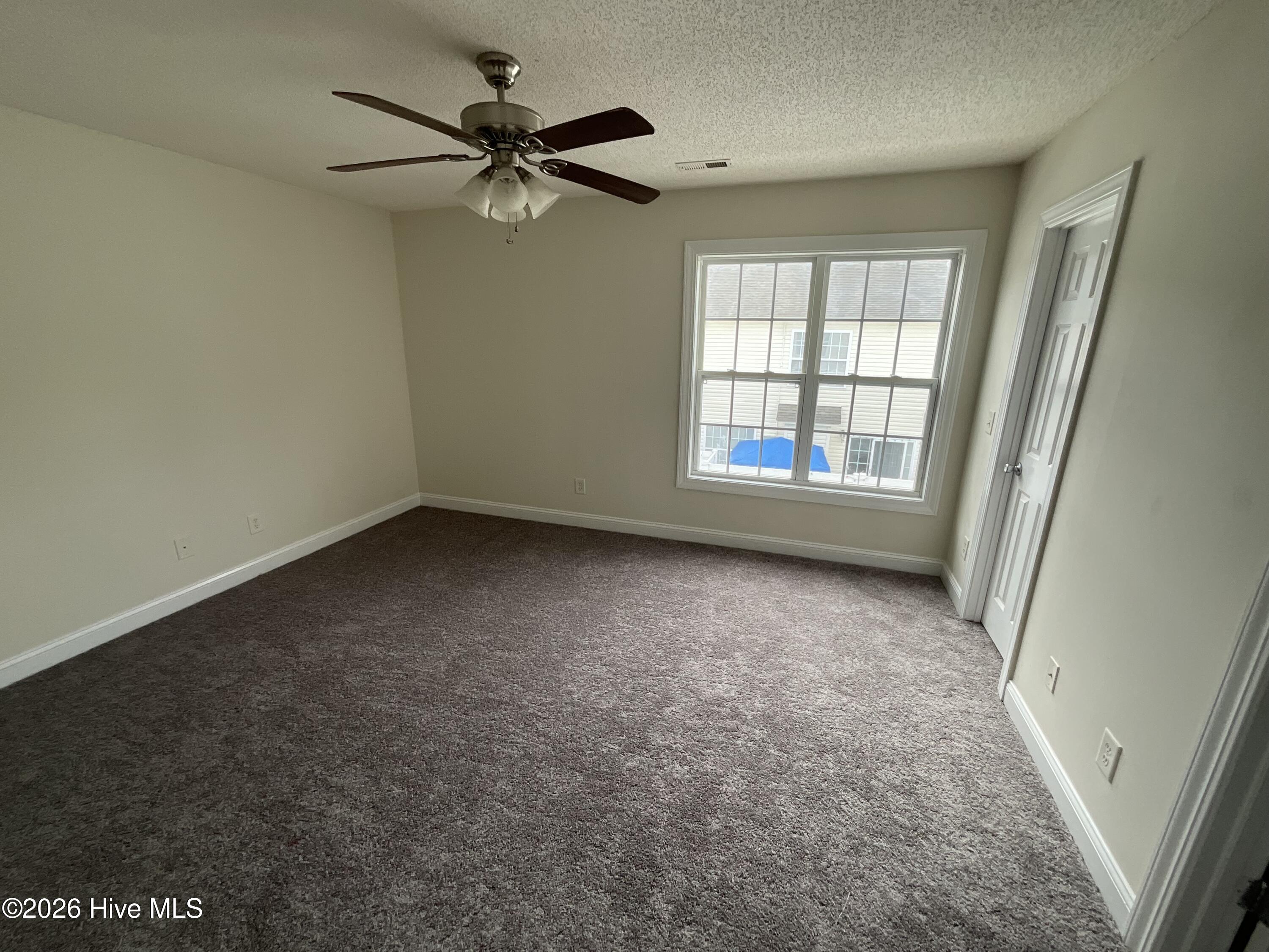 4243 Dudleys Grant Drive E Property Photo 6