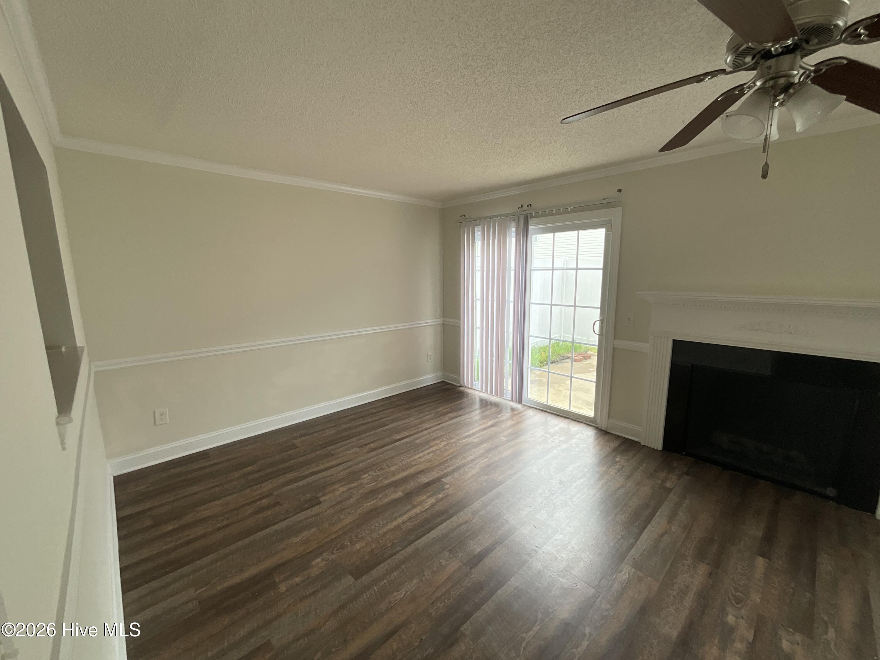 4243 Dudleys Grant Drive E Property Photo 12