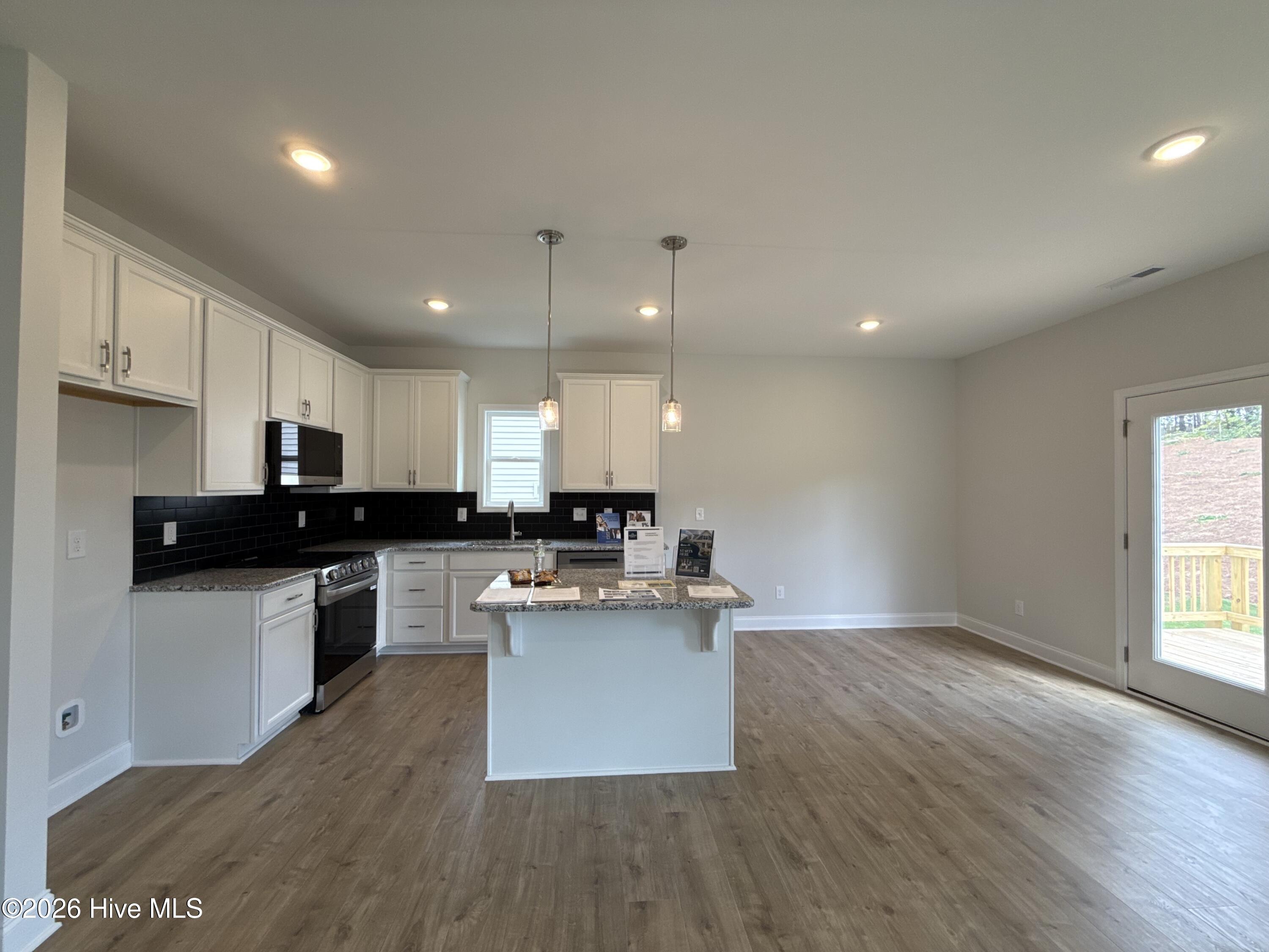 110 Cinnabar Street Property Photo 3