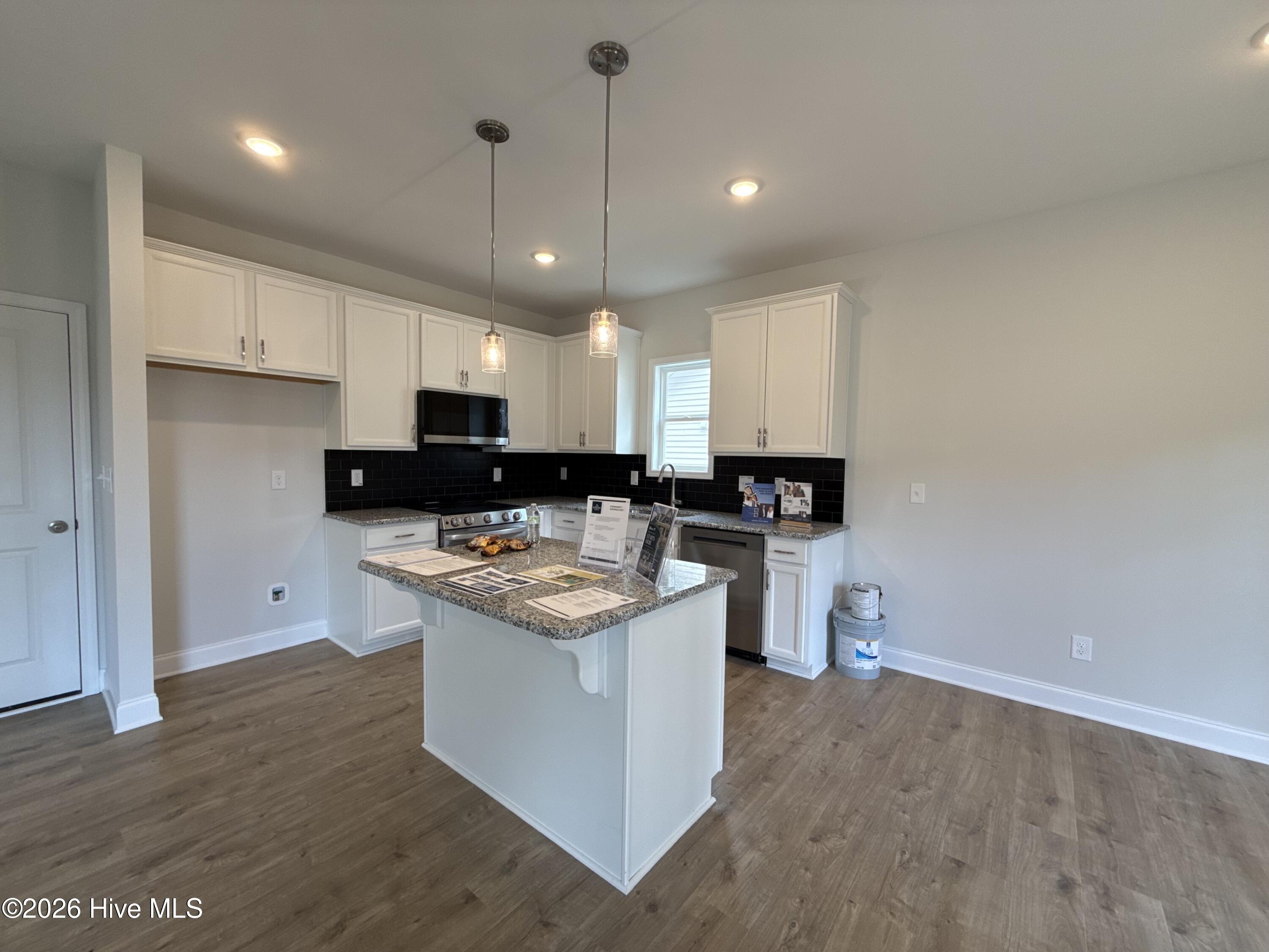 110 Cinnabar Street Property Photo 4