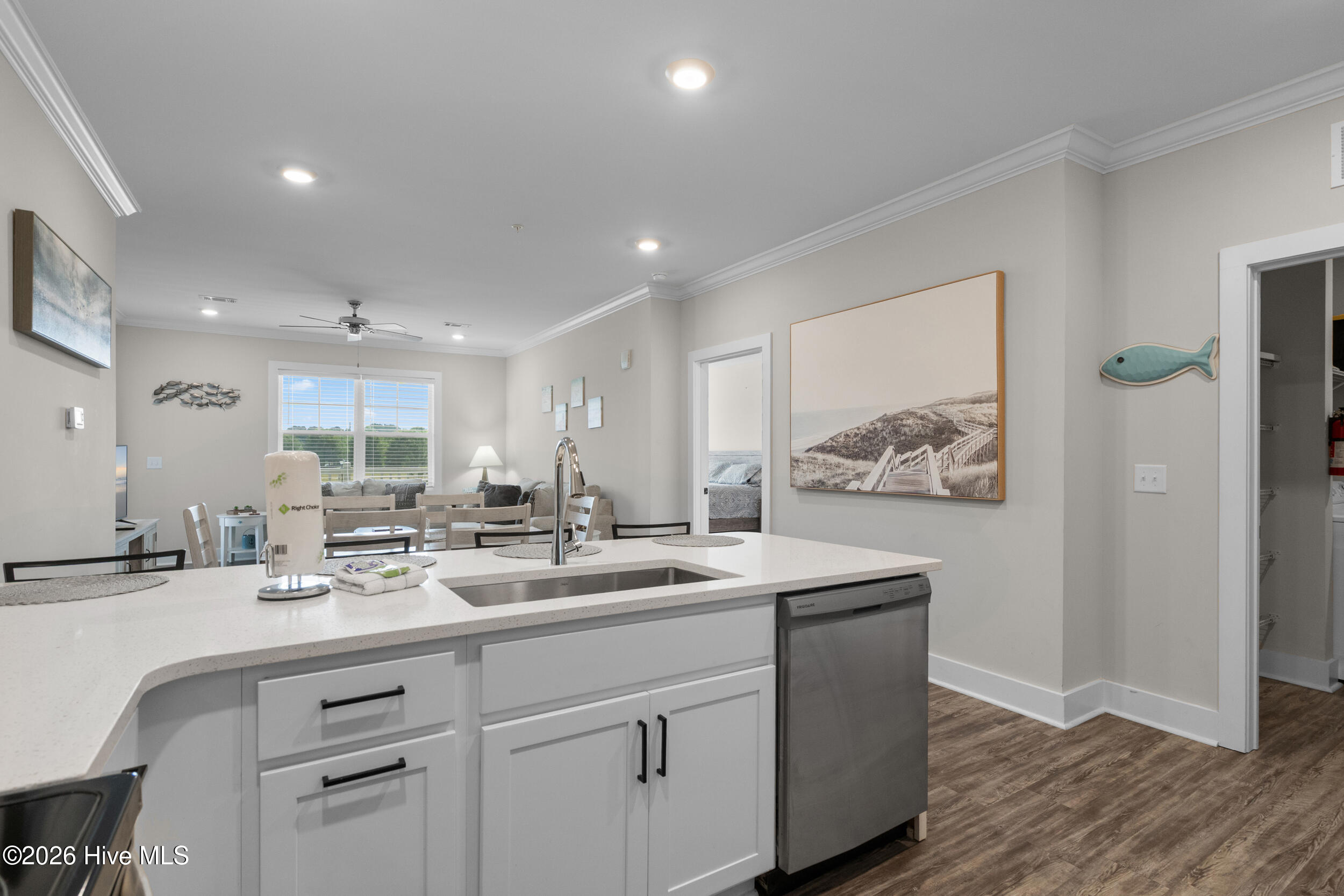 395 S Crow Creek Drive Nw 1610 Property Photo 13