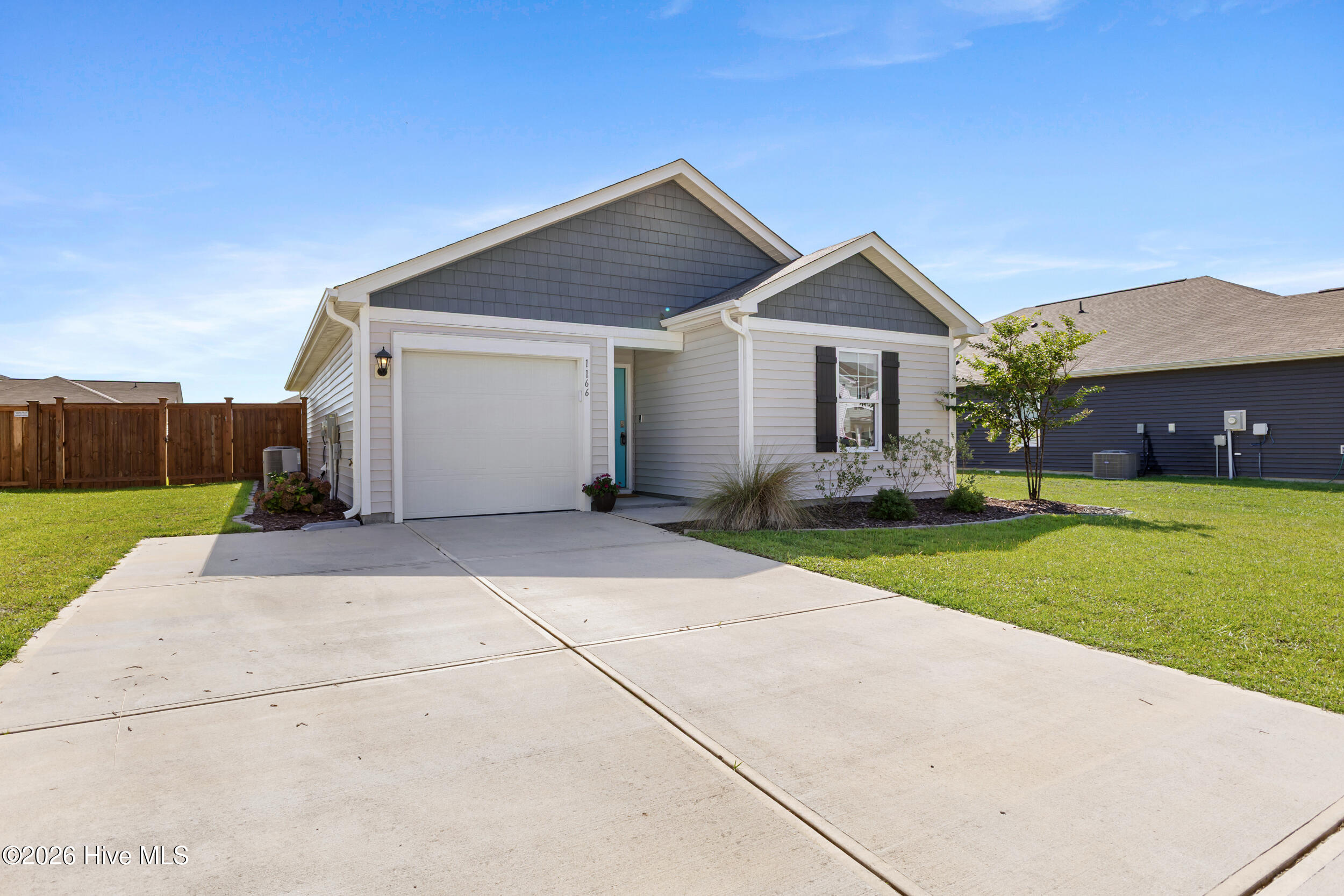 1166 King Eider Way Property Photo 6