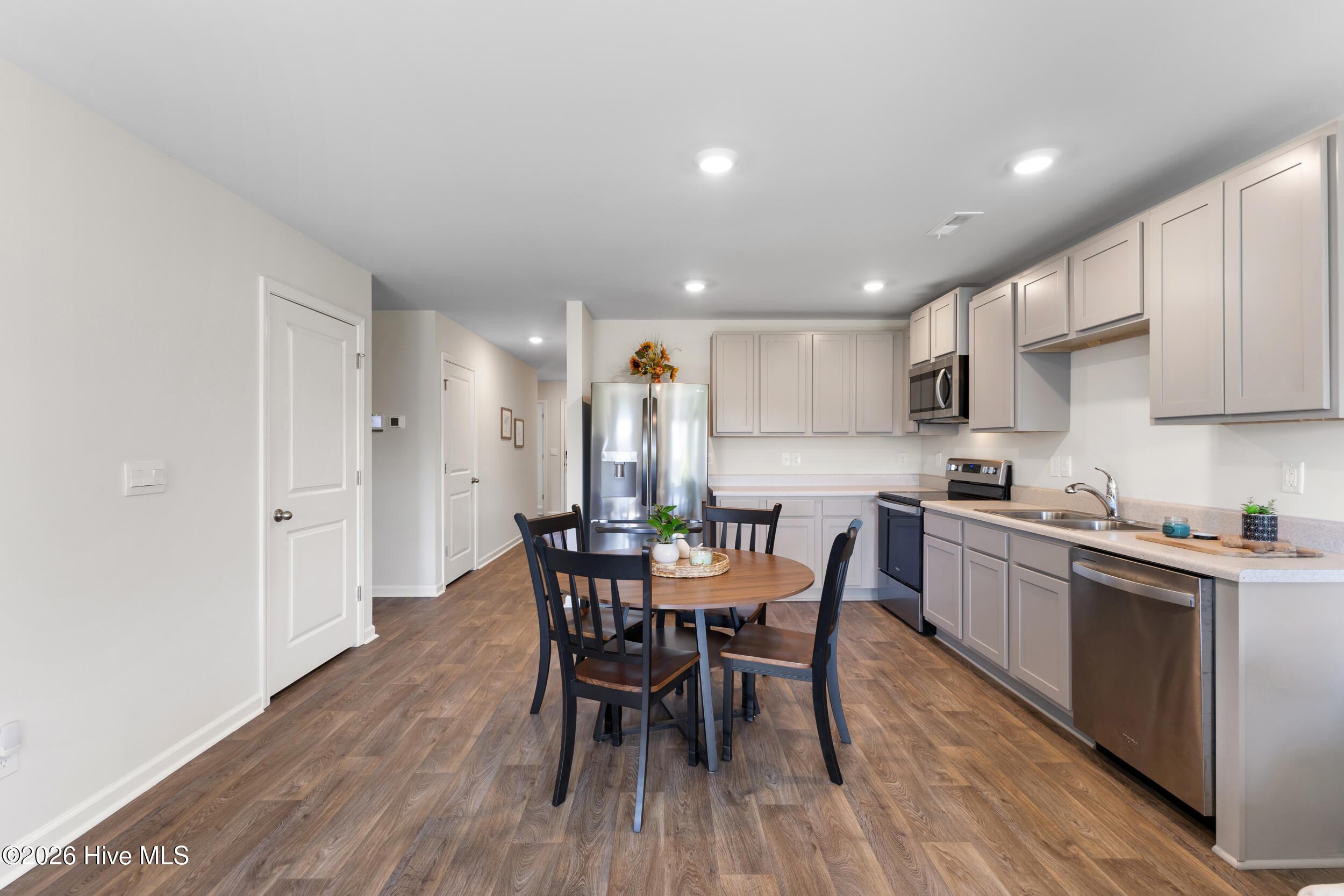 1166 King Eider Way Property Photo 10