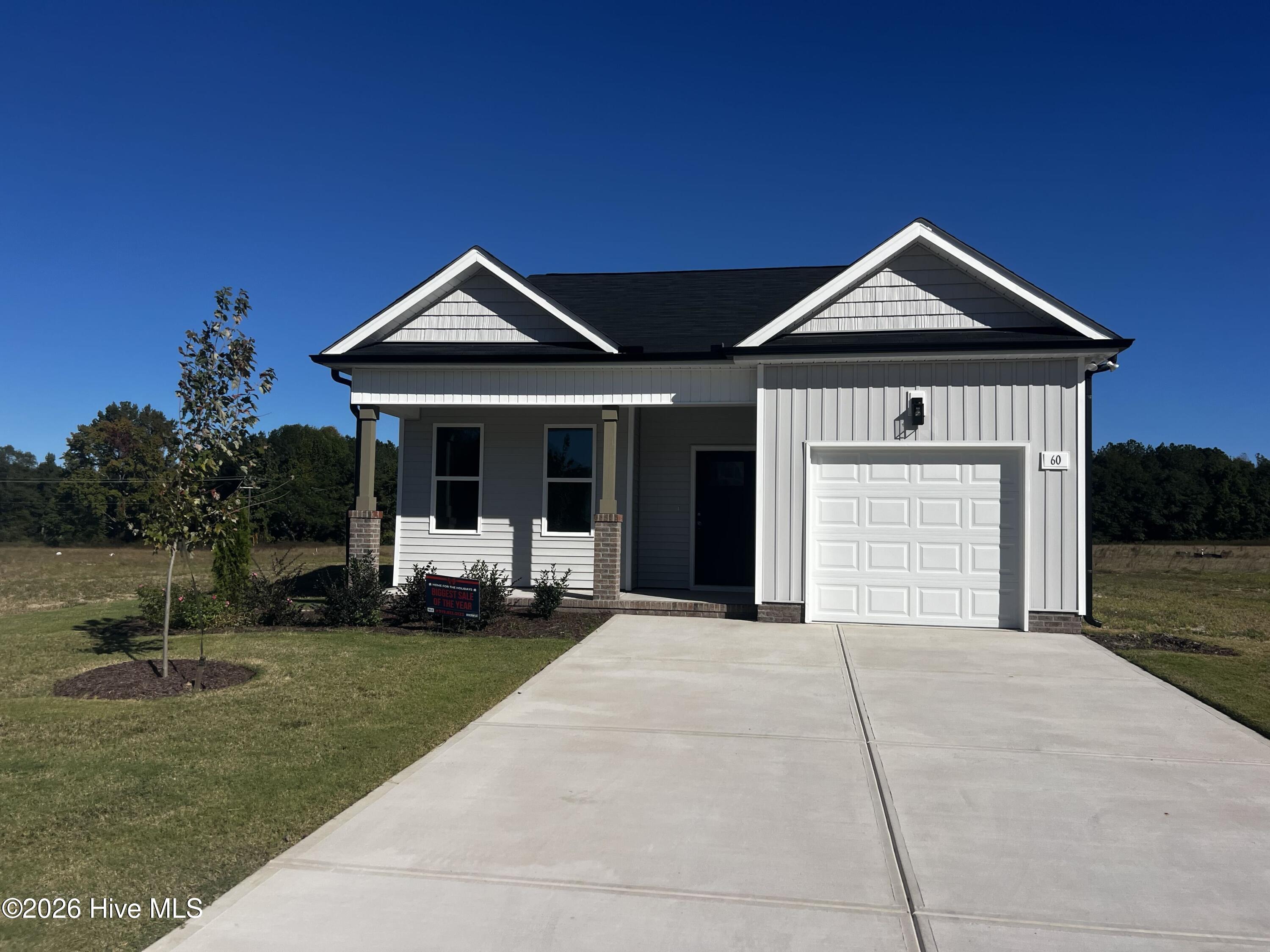 60 W Coulter Court Property Photo 1