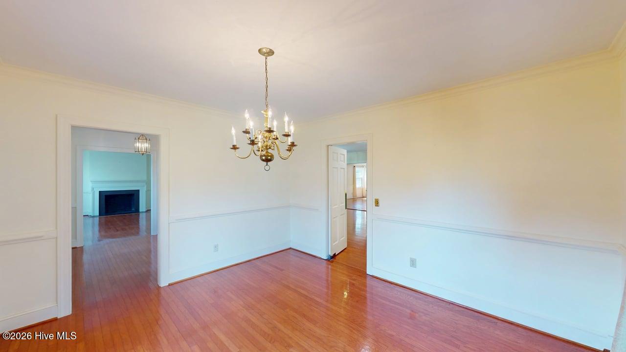 808 E Beechtree Drive Property Photo 9