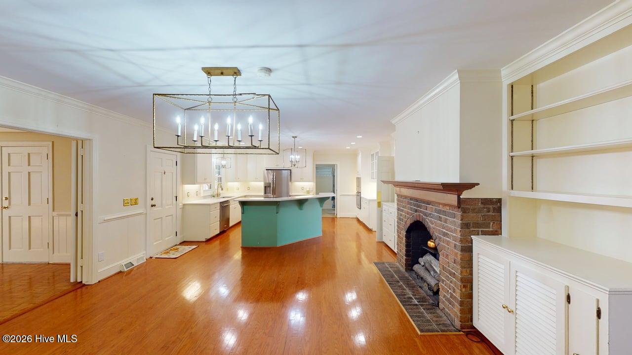 808 E Beechtree Drive Property Photo 12