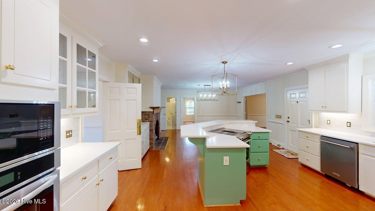 808 E Beechtree Drive Property Photo 21