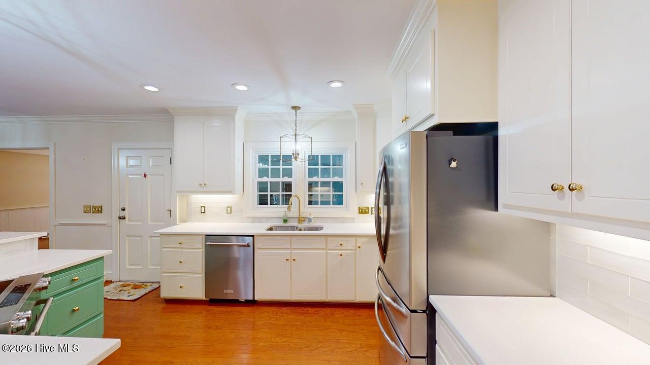 808 E Beechtree Drive Property Photo 22
