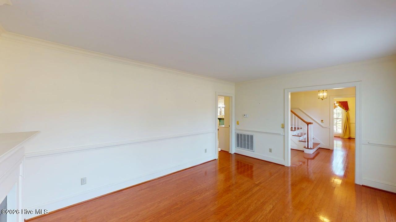 808 E Beechtree Drive Property Photo 30