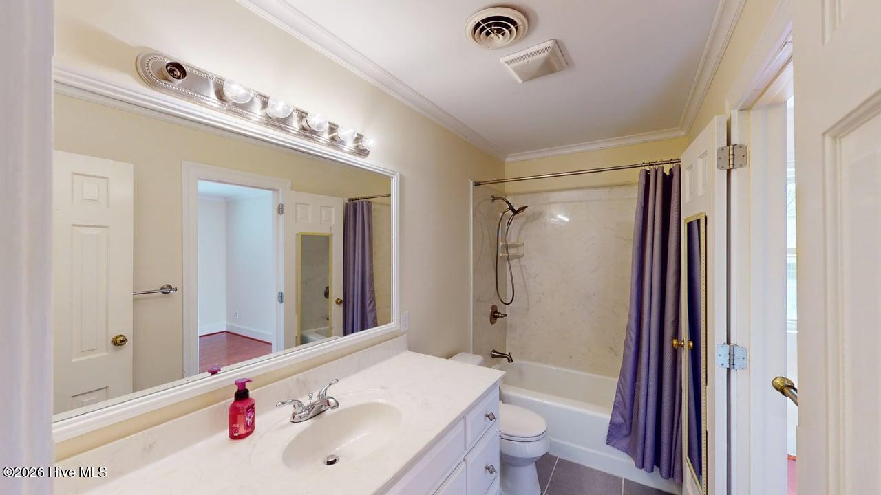 808 E Beechtree Drive Property Photo 39
