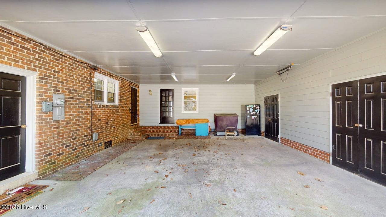 808 E Beechtree Drive Property Photo 61