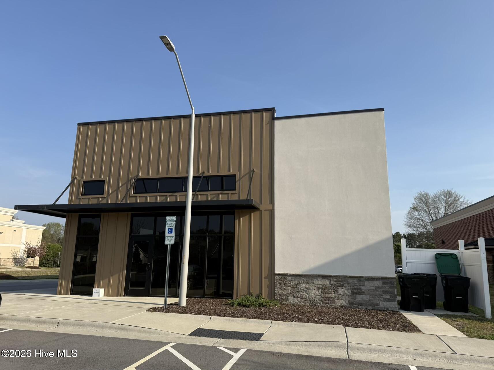 627 Guy Road 200