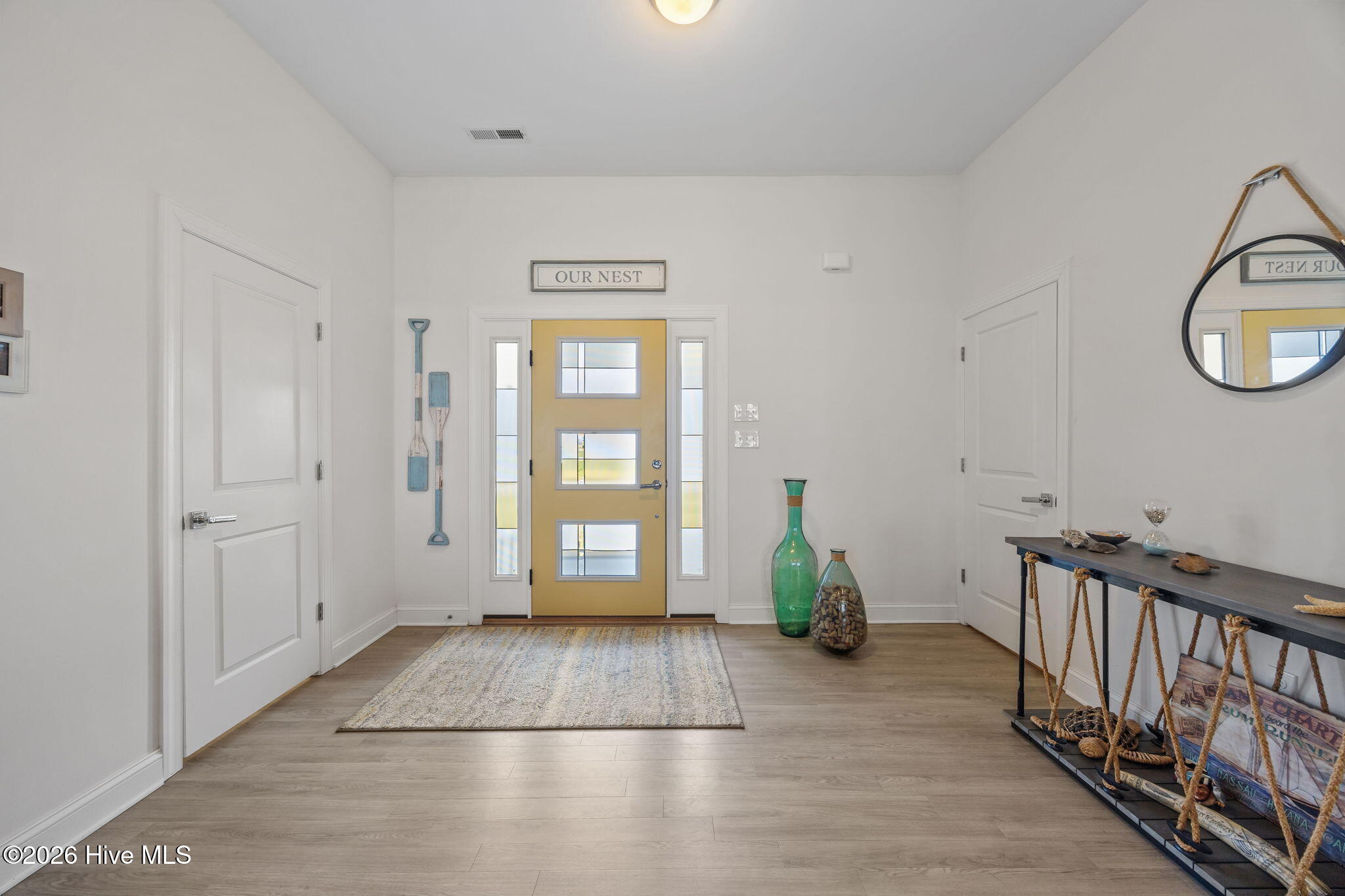 168 W Royal Way Property Photo 7