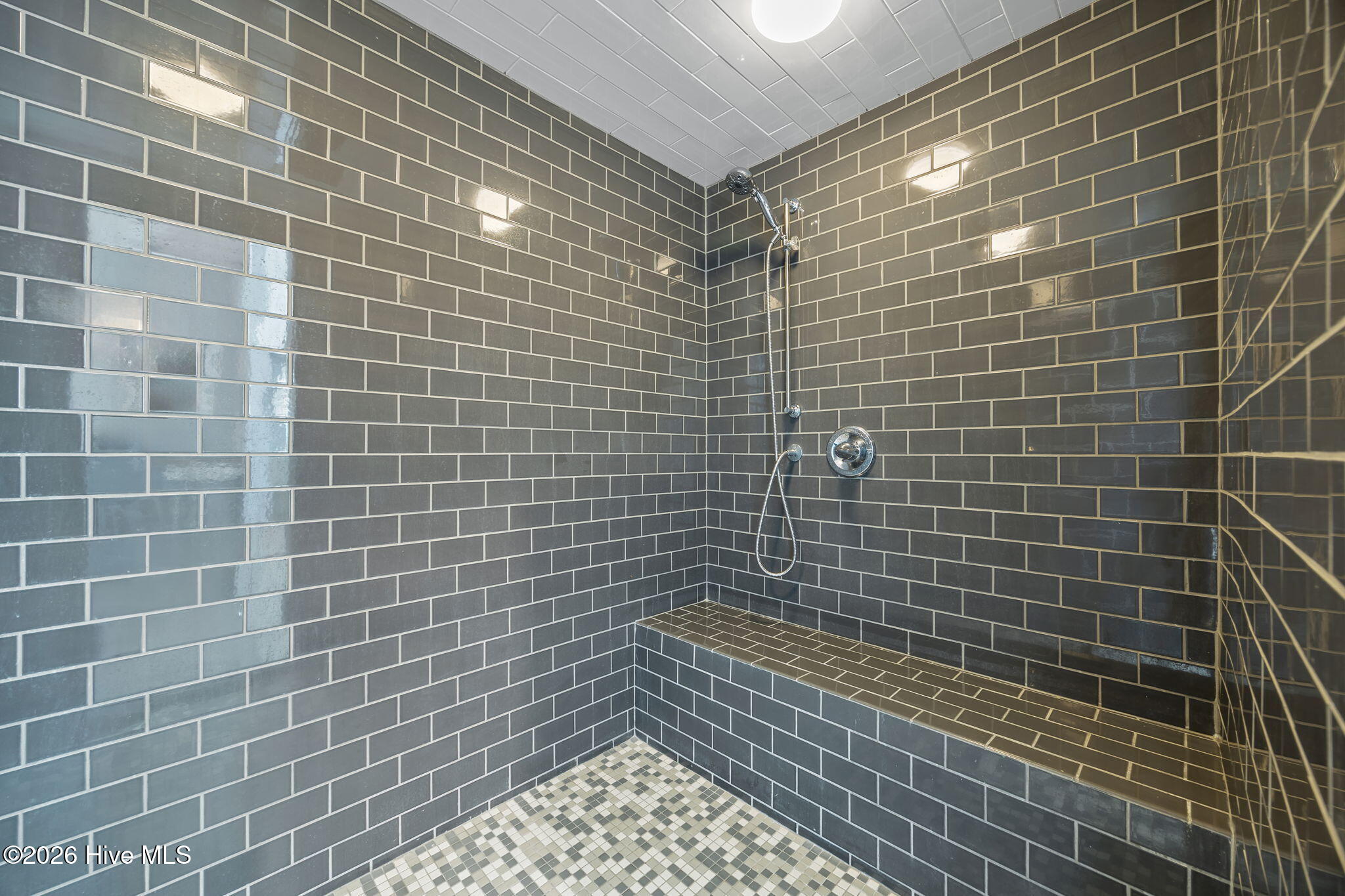 168 W Royal Way Property Photo 20