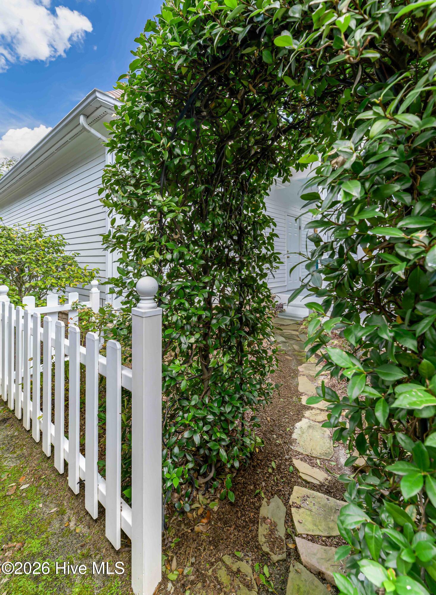 332 Magnolia Circle Property Photo 12