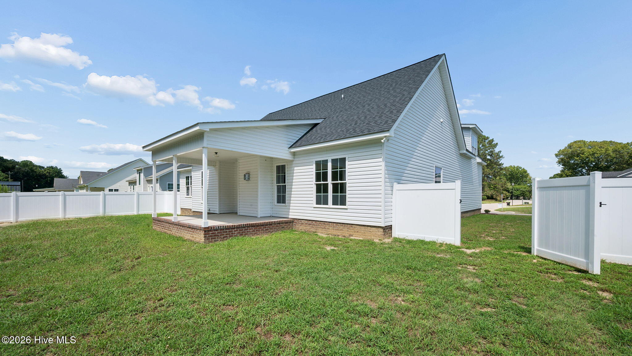 3301 School View Drive Property Photo 5