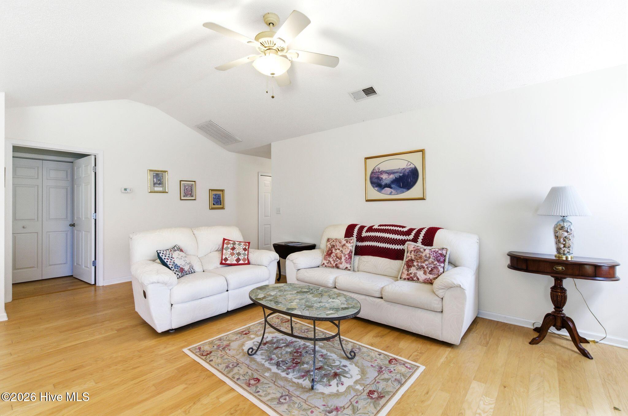 111 Bay Tree Circle Property Photo 9