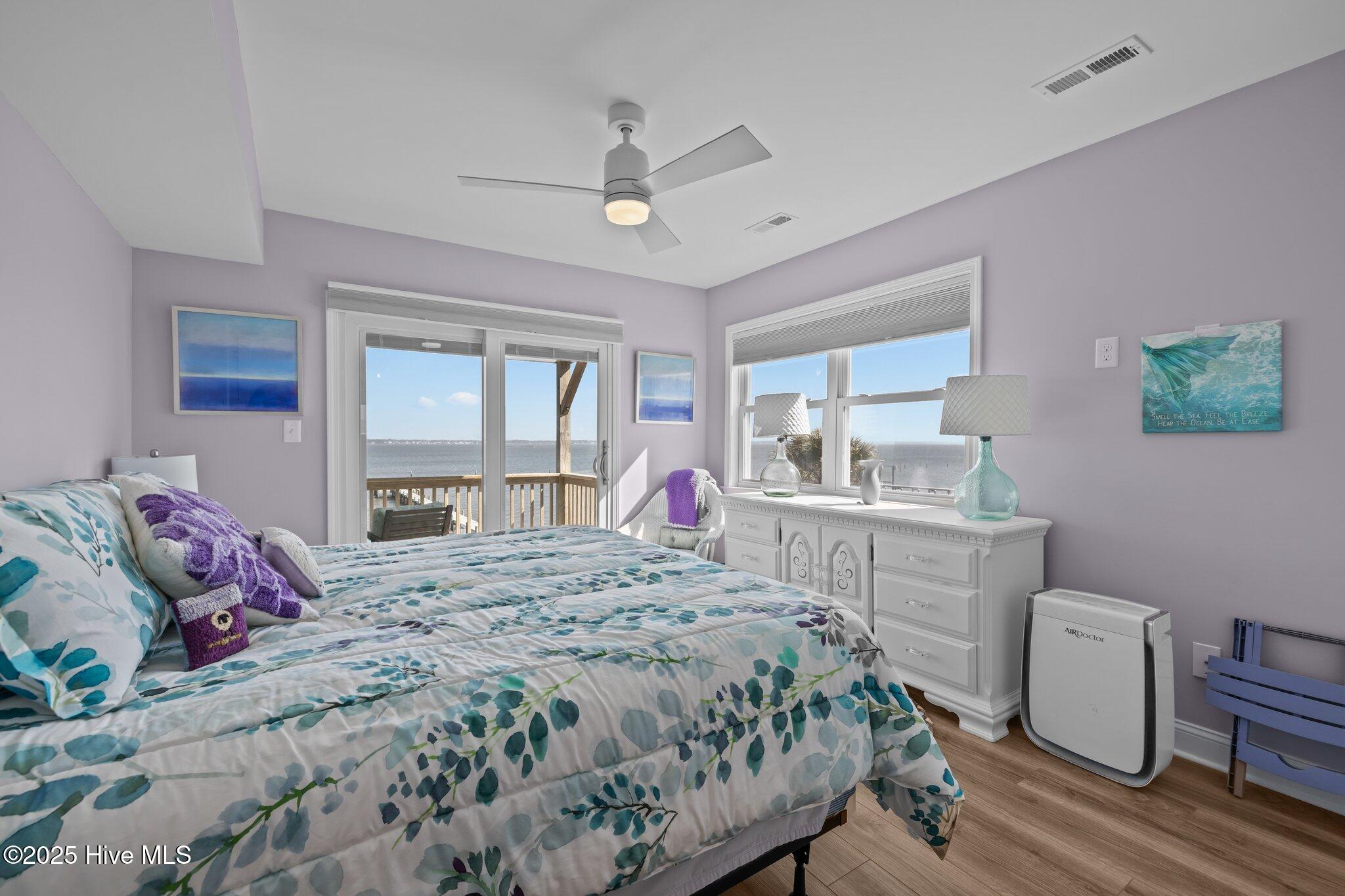 2506 Emerald Drive E Property Photo 9