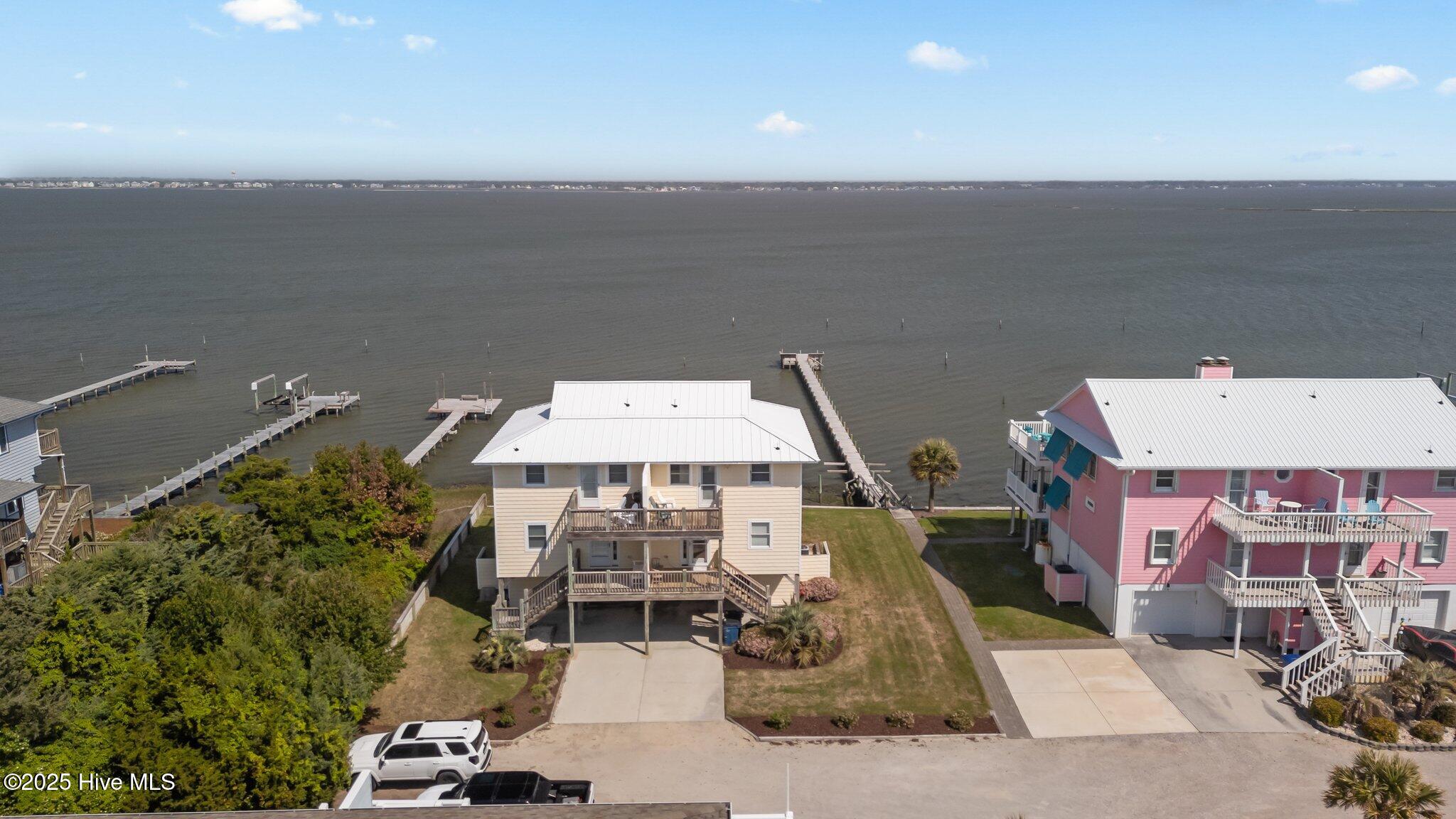 2506 Emerald Drive E Property Photo 46