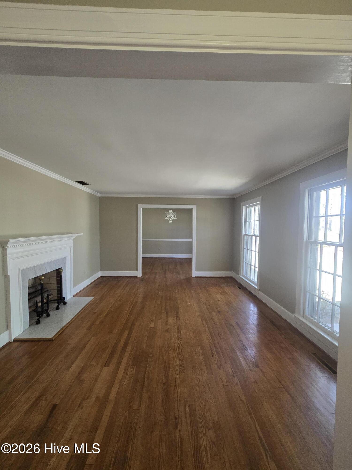 701 S Broad Street Property Photo 14