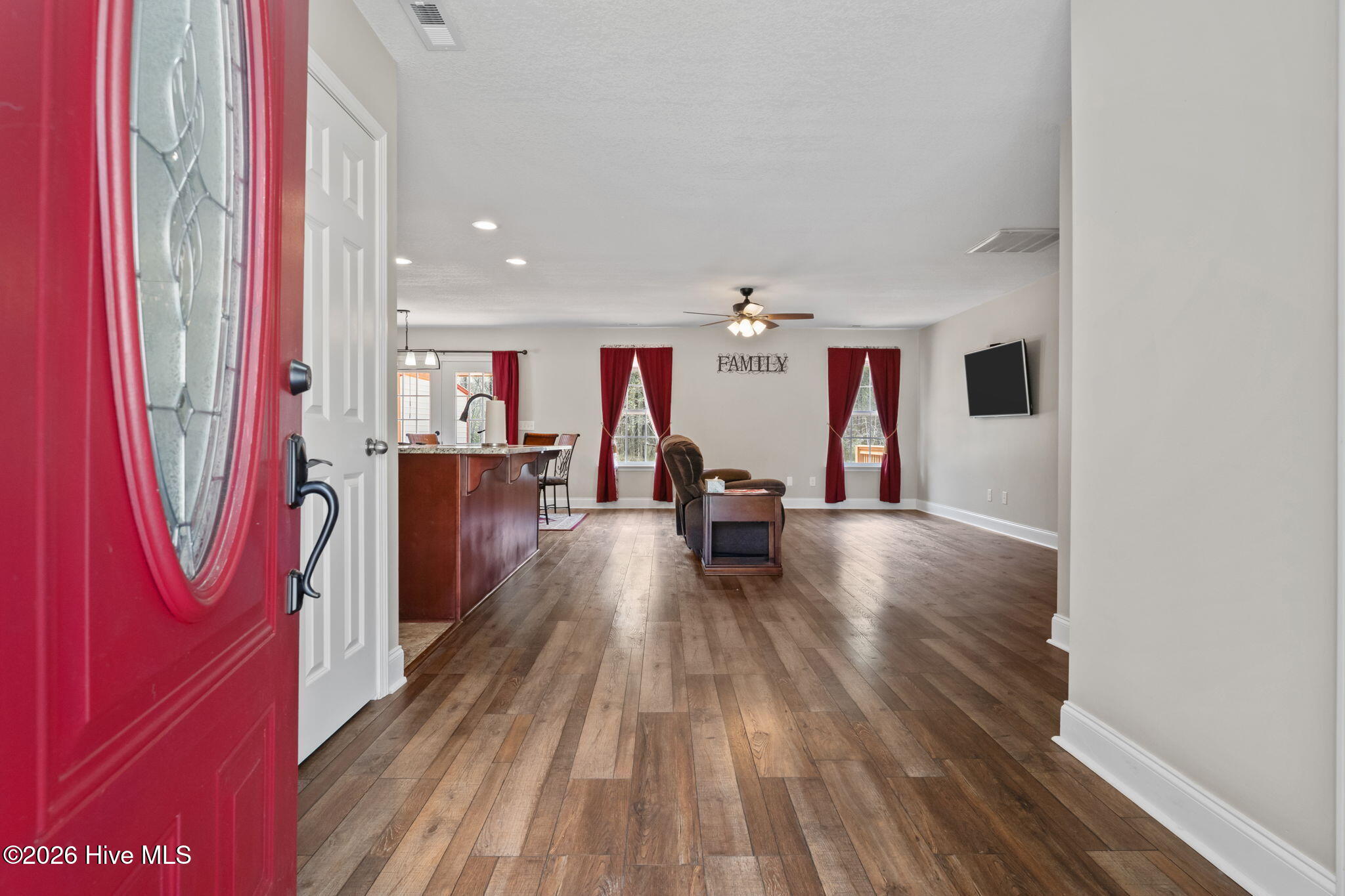 26708 Aberdeen Road Property Photo 5
