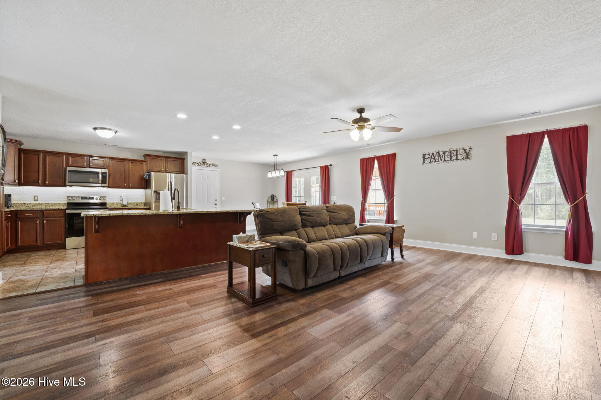 26708 Aberdeen Road Property Photo 15