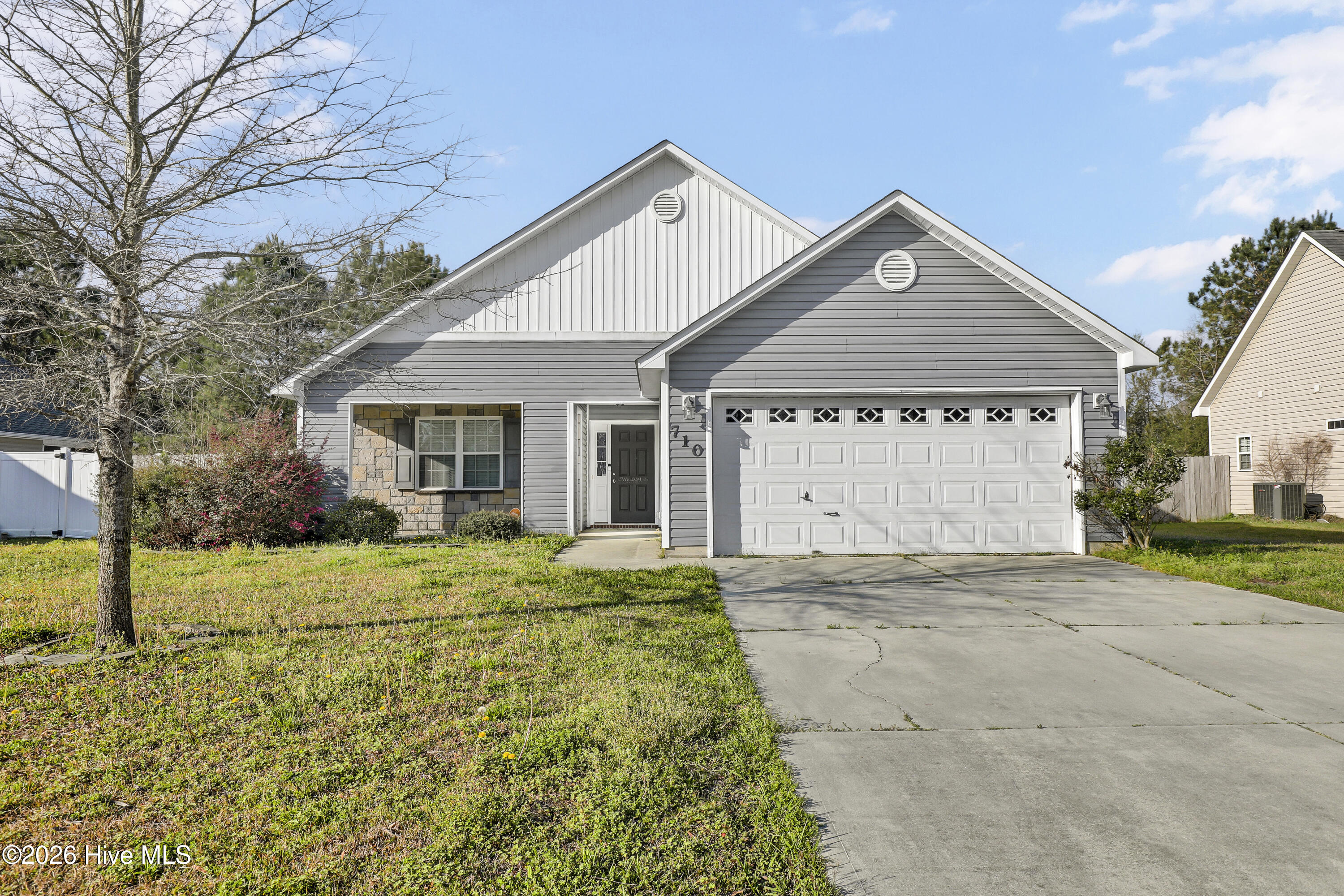 710 Savannah Drive Property Photo 1