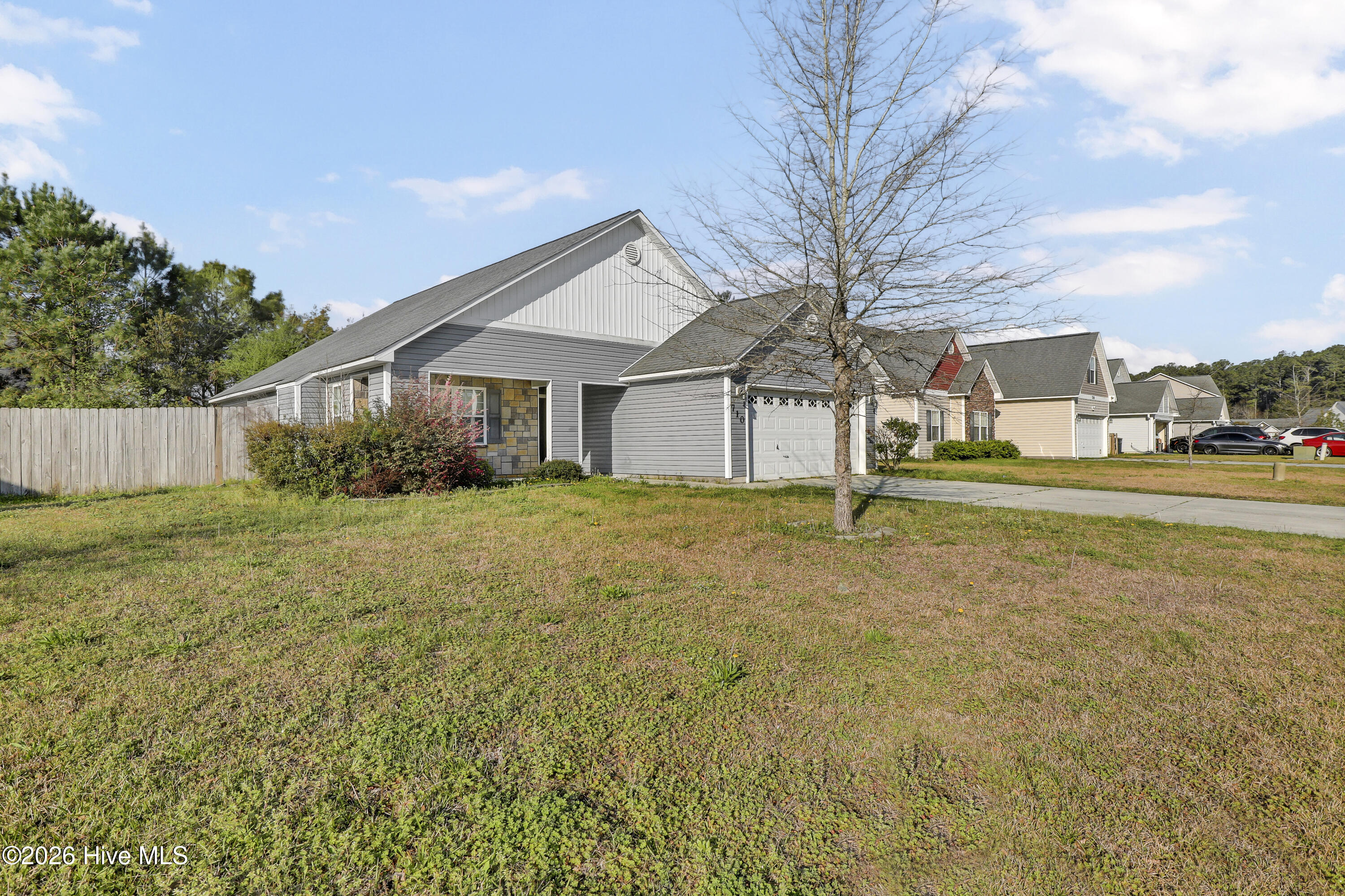 710 Savannah Drive Property Photo 2