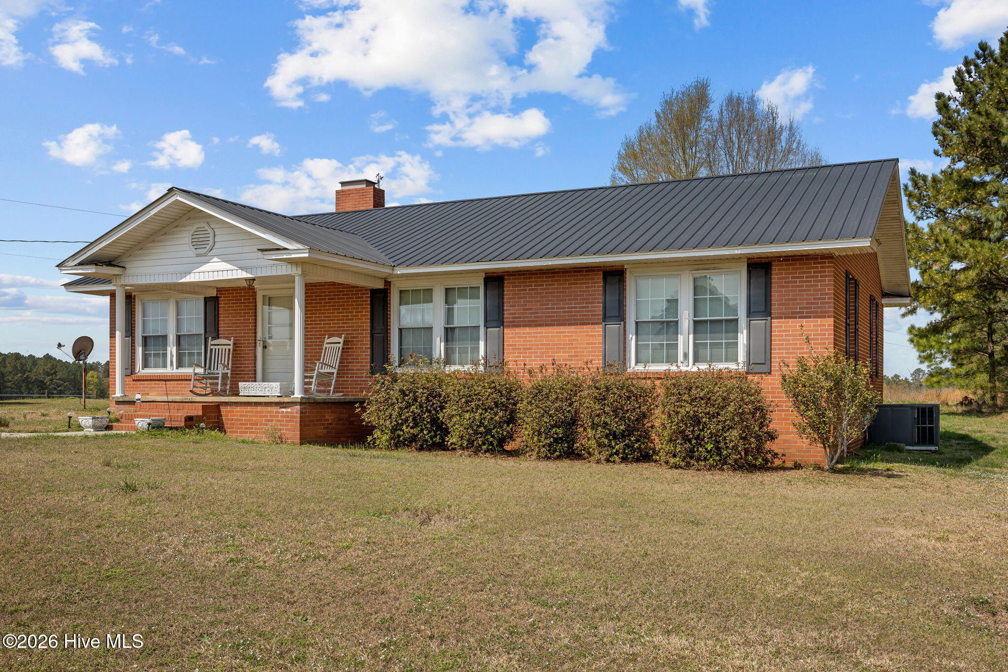 1739 Mcduffie Road Property Photo 3