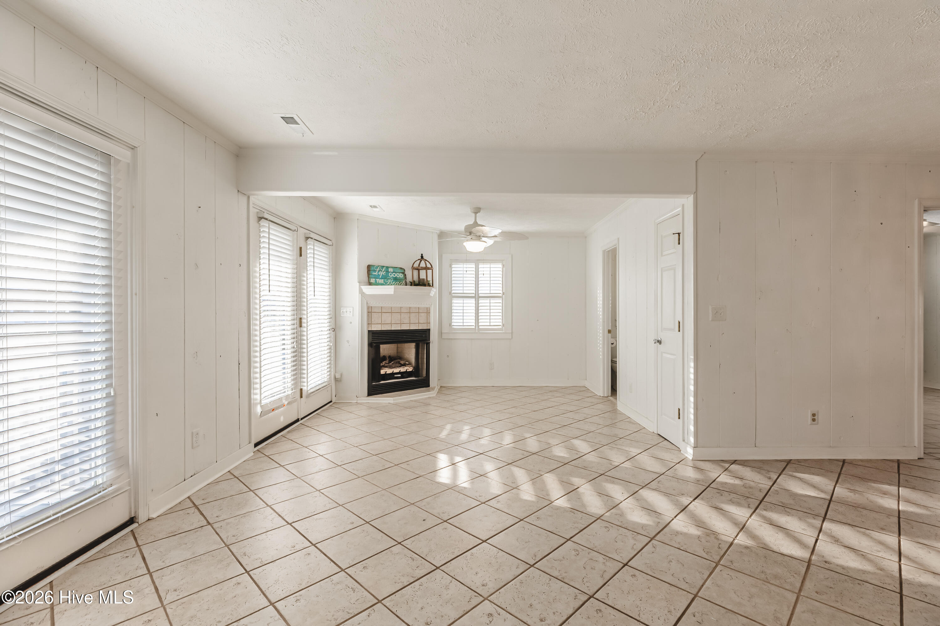 406 36th Street Property Photo 5