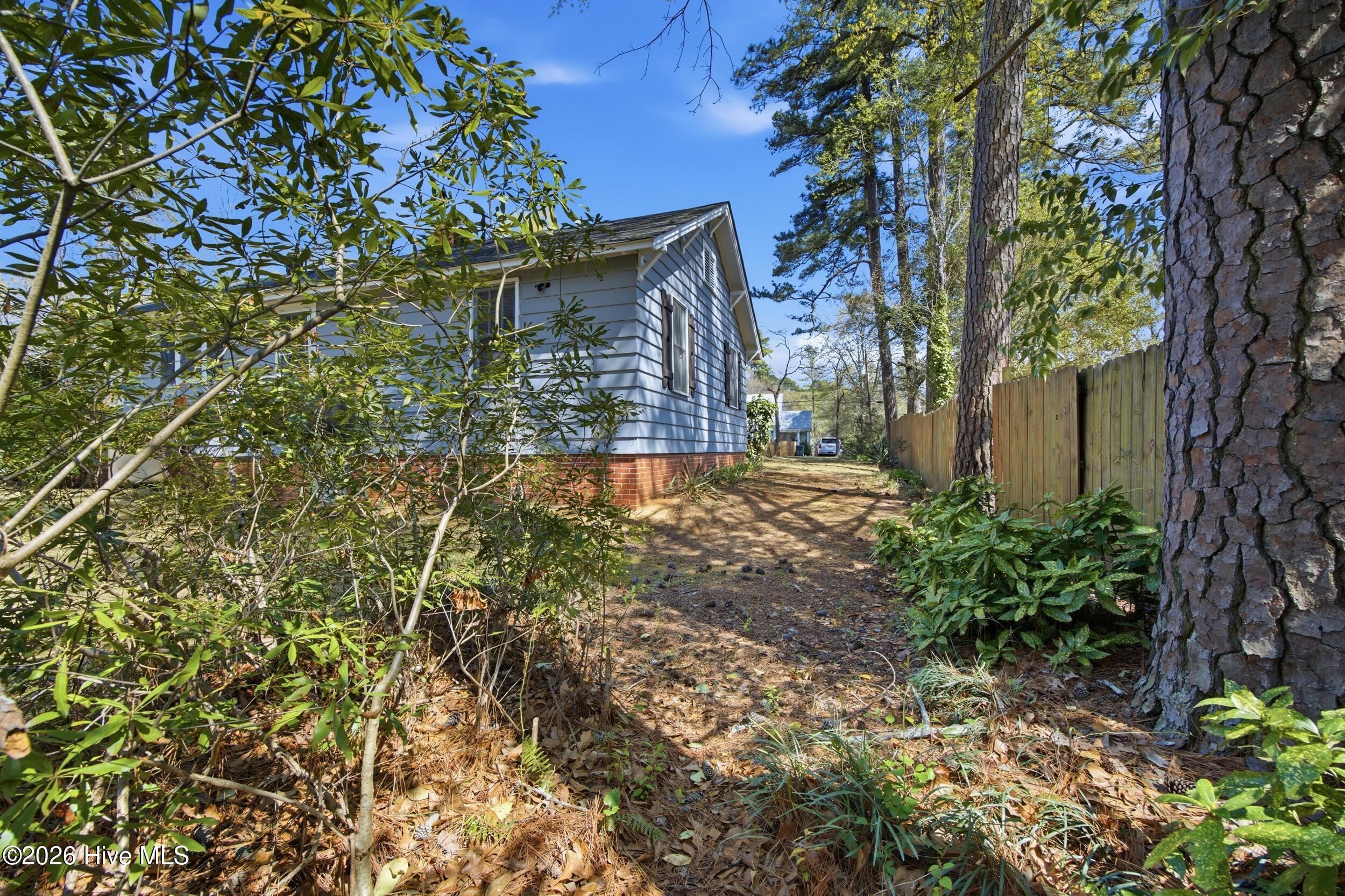 515 N Pine Lane Property Photo 19