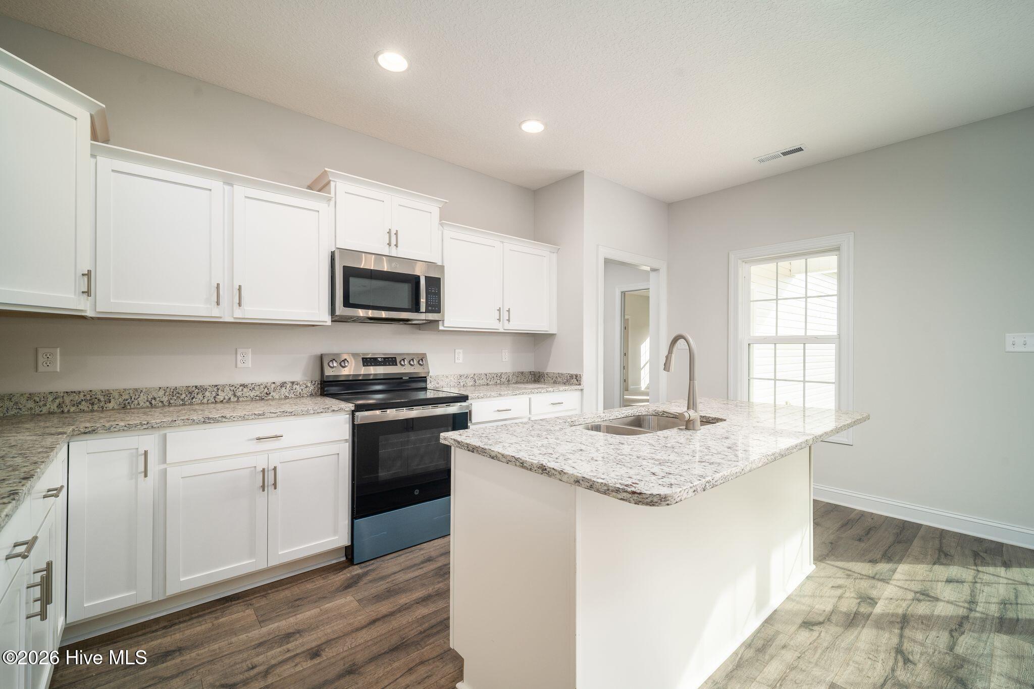 500 Huggins Way Property Photo 16