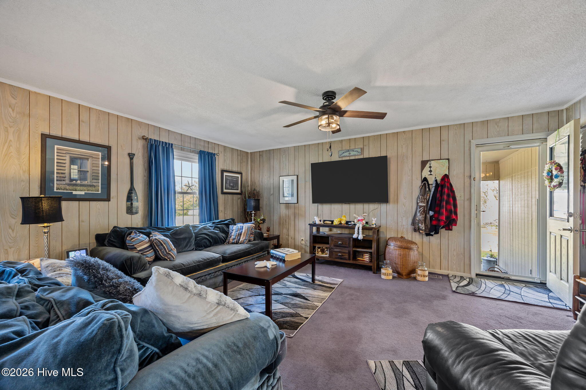 458 Bayview Drive Property Photo 4