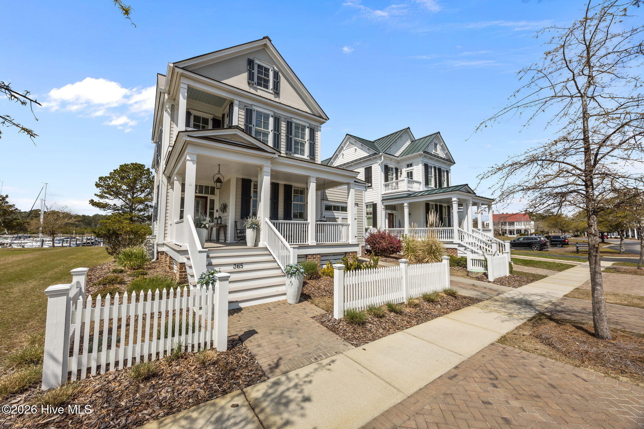 365 E Harborside Road Property Photo 1