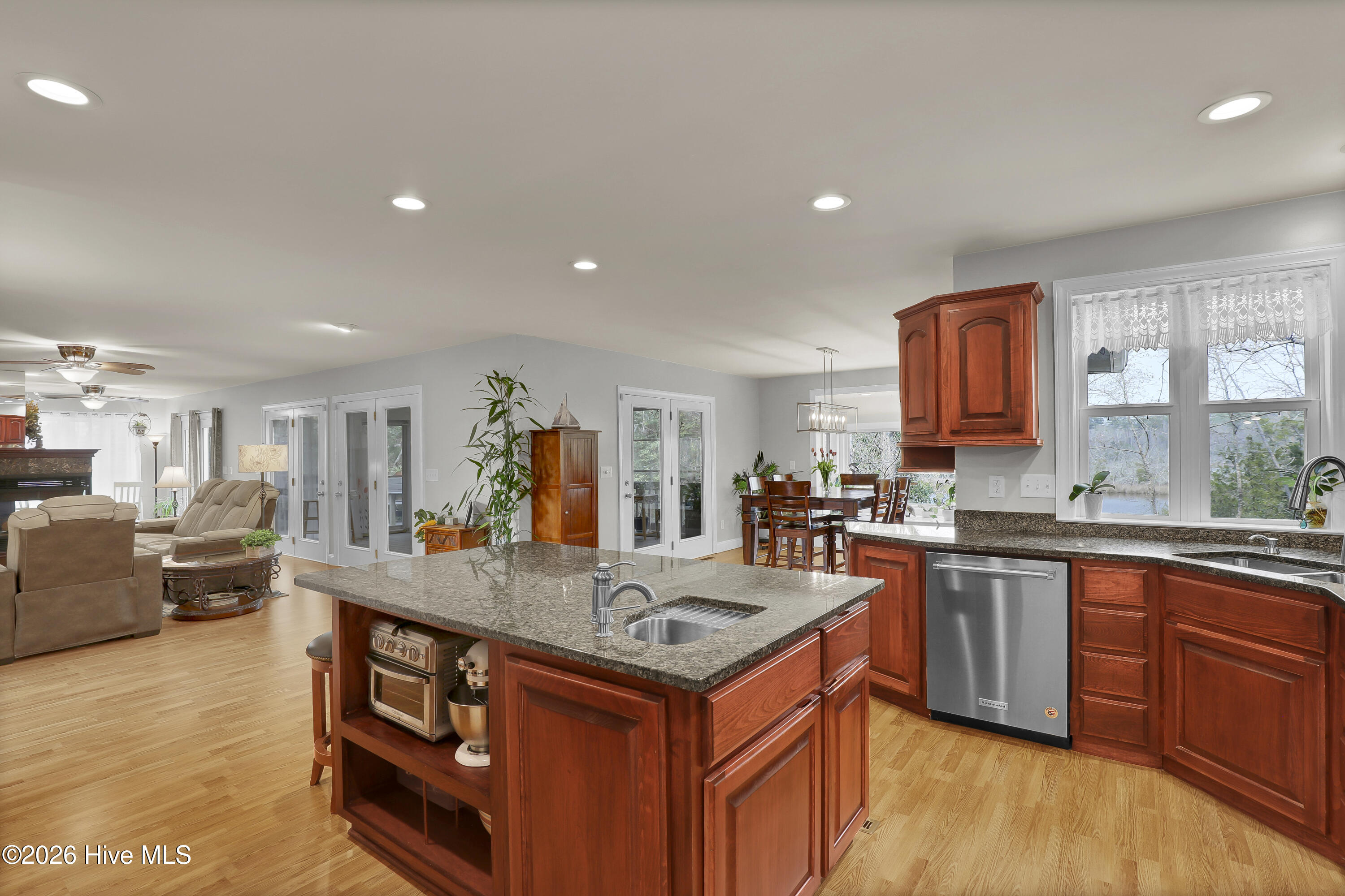 310 Milton Court Property Photo 10