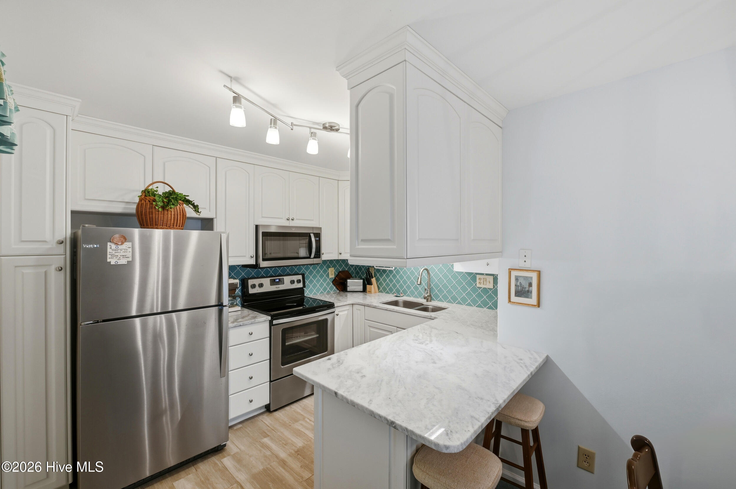 1896 New River Inlet Road 1105 Property Photo 15