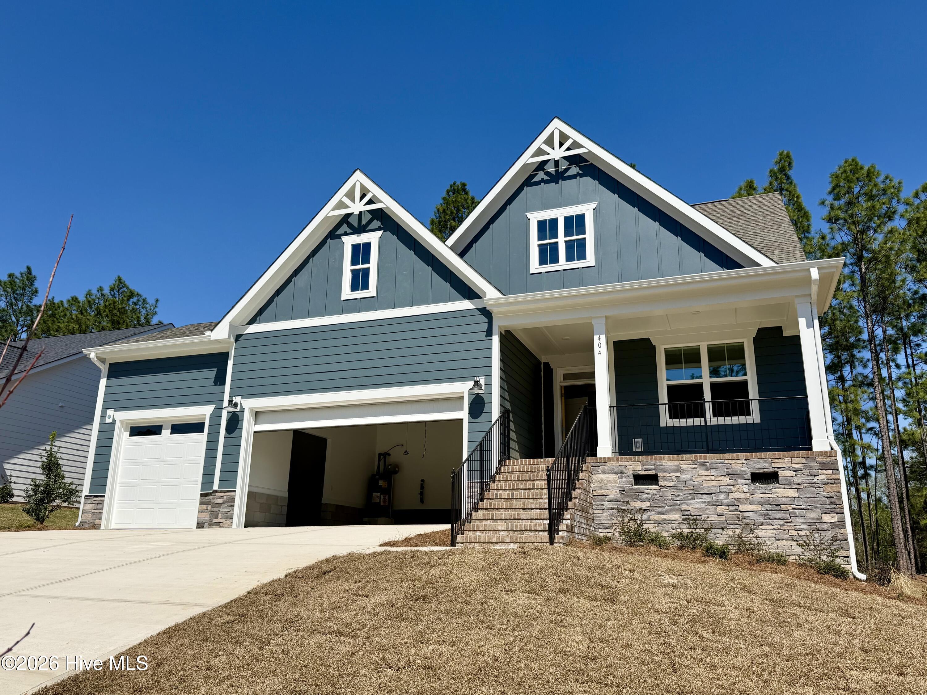 404 Redwater Trail Property Photo 1