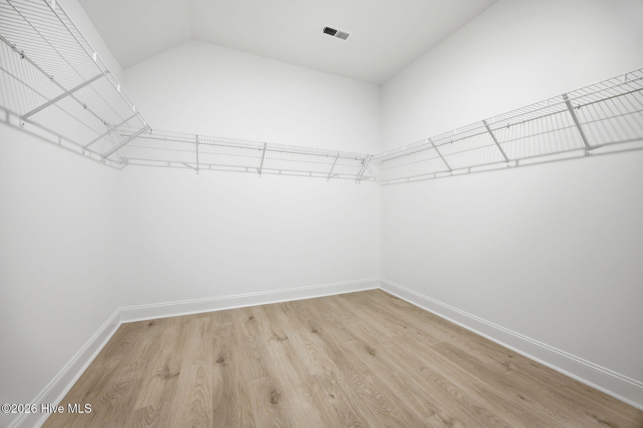404 Redwater Trail Property Photo 33