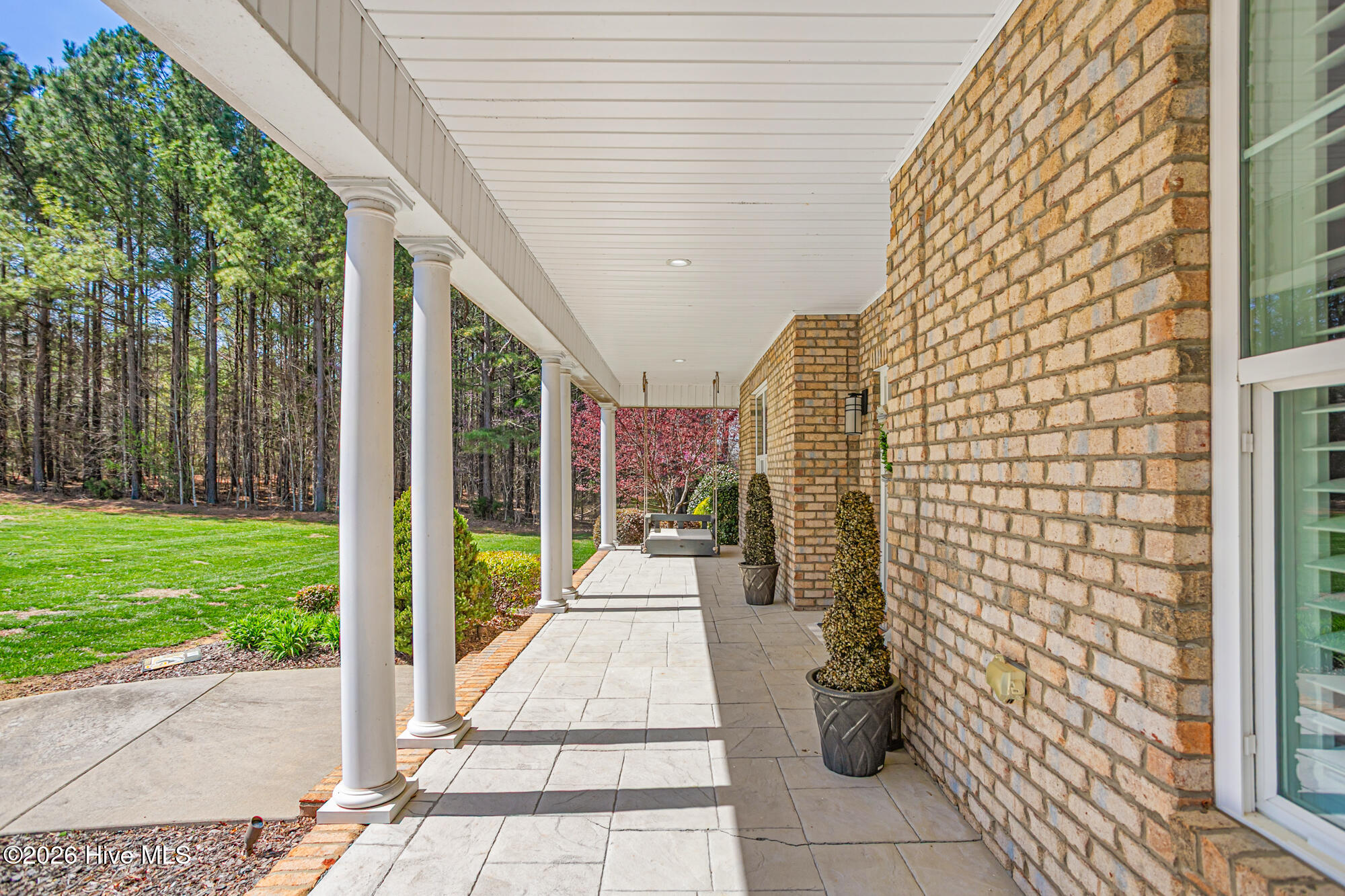 4440 Hidden Creek Pointe Property Photo 4