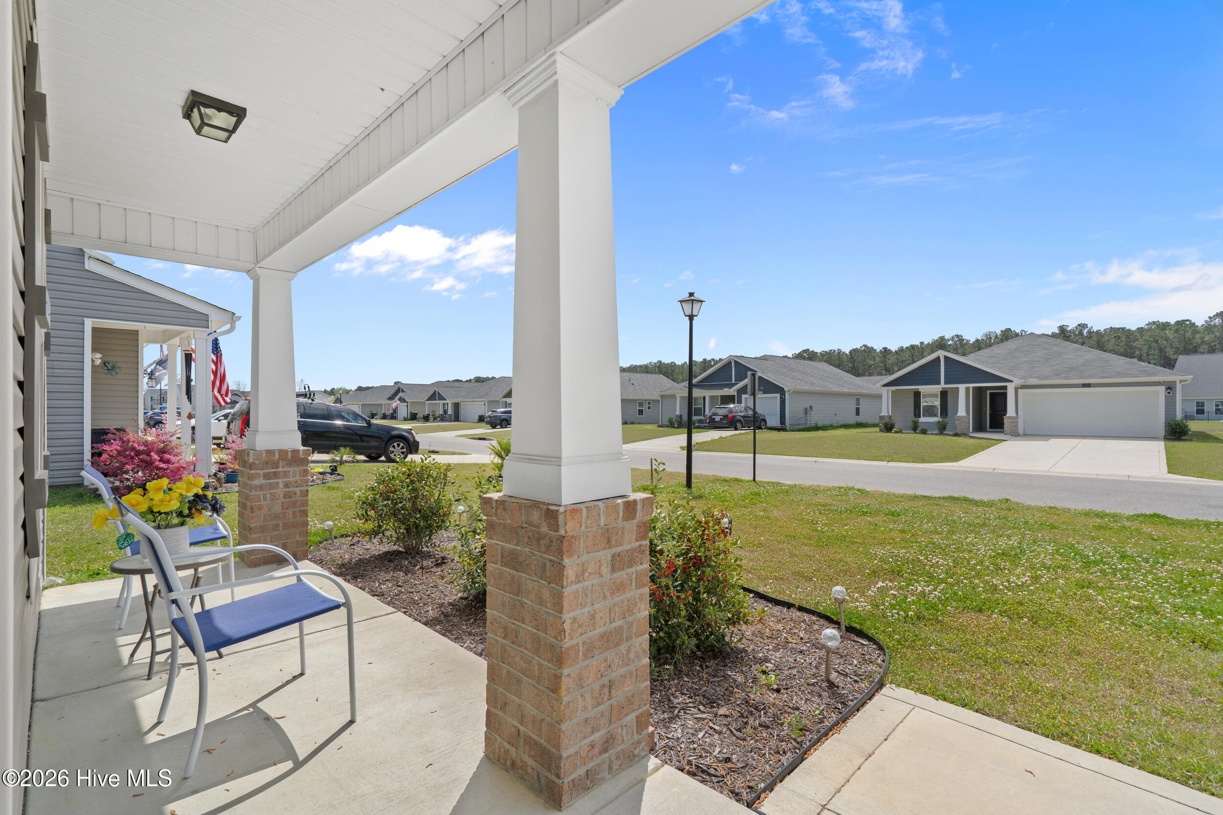 737 Landmark Cove Property Photo 3