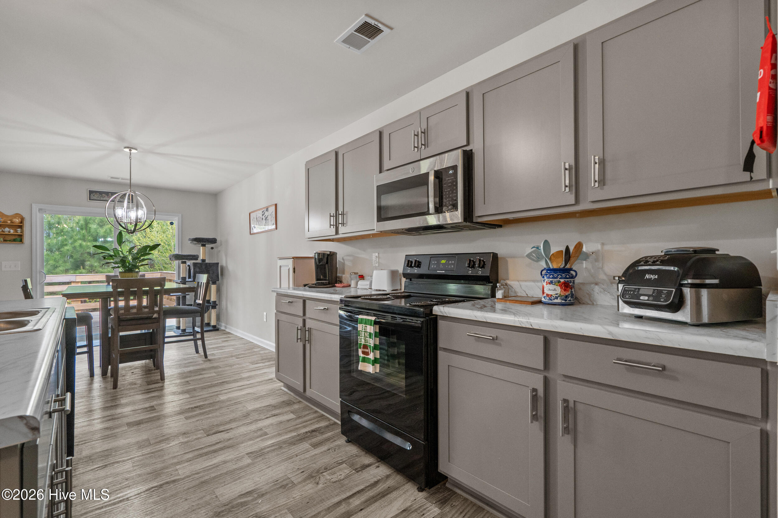 737 Landmark Cove Property Photo 15