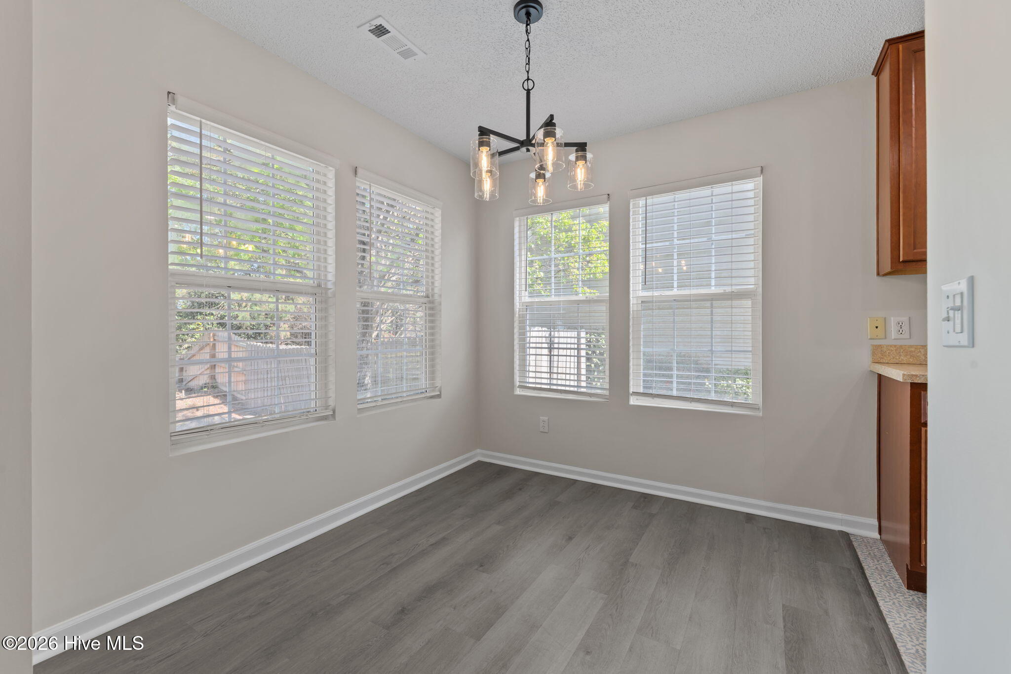 110 Kensington Way Property Photo 7