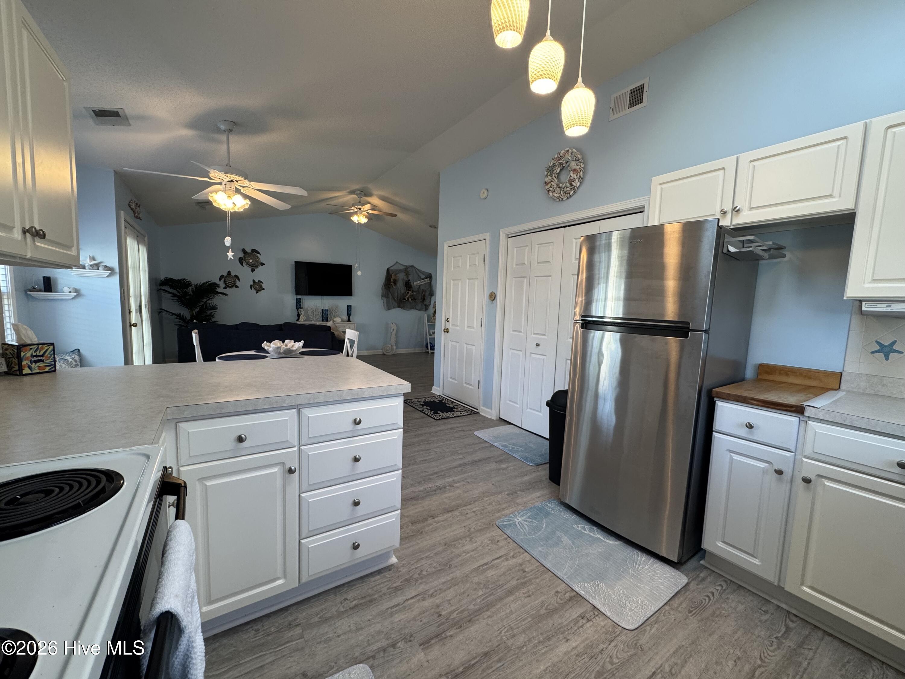 489 Pepper Breeze Avenue Sw Property Photo 11
