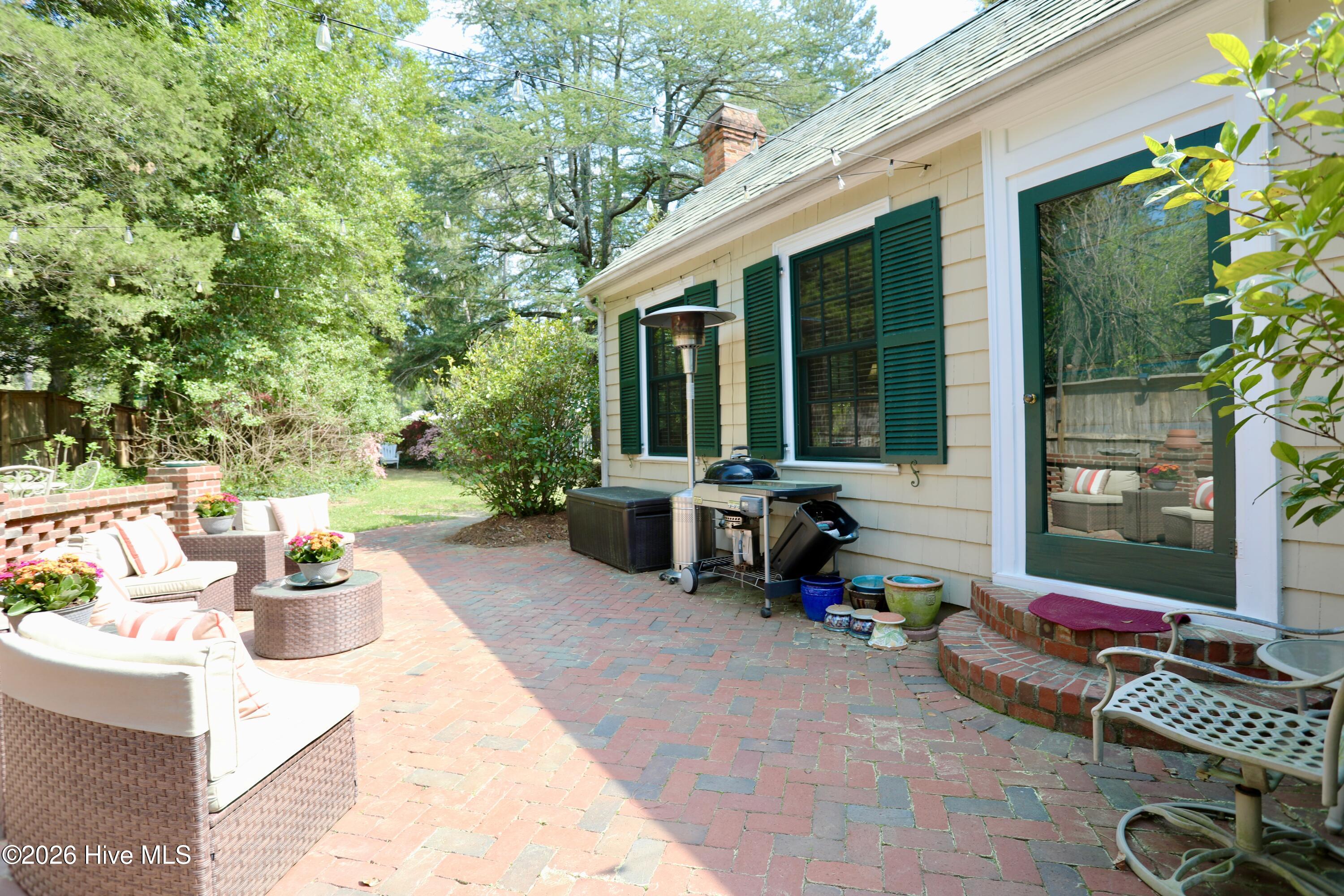 370 E Morganton Road Property Photo 3