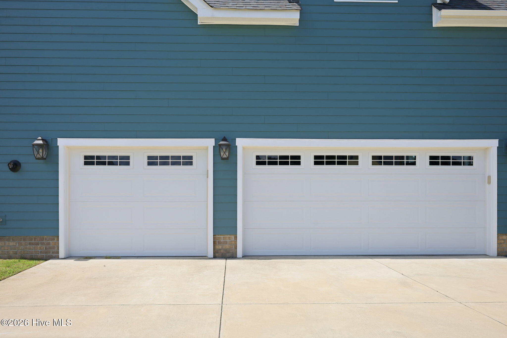 2754 Windflower Lane Property Photo 6