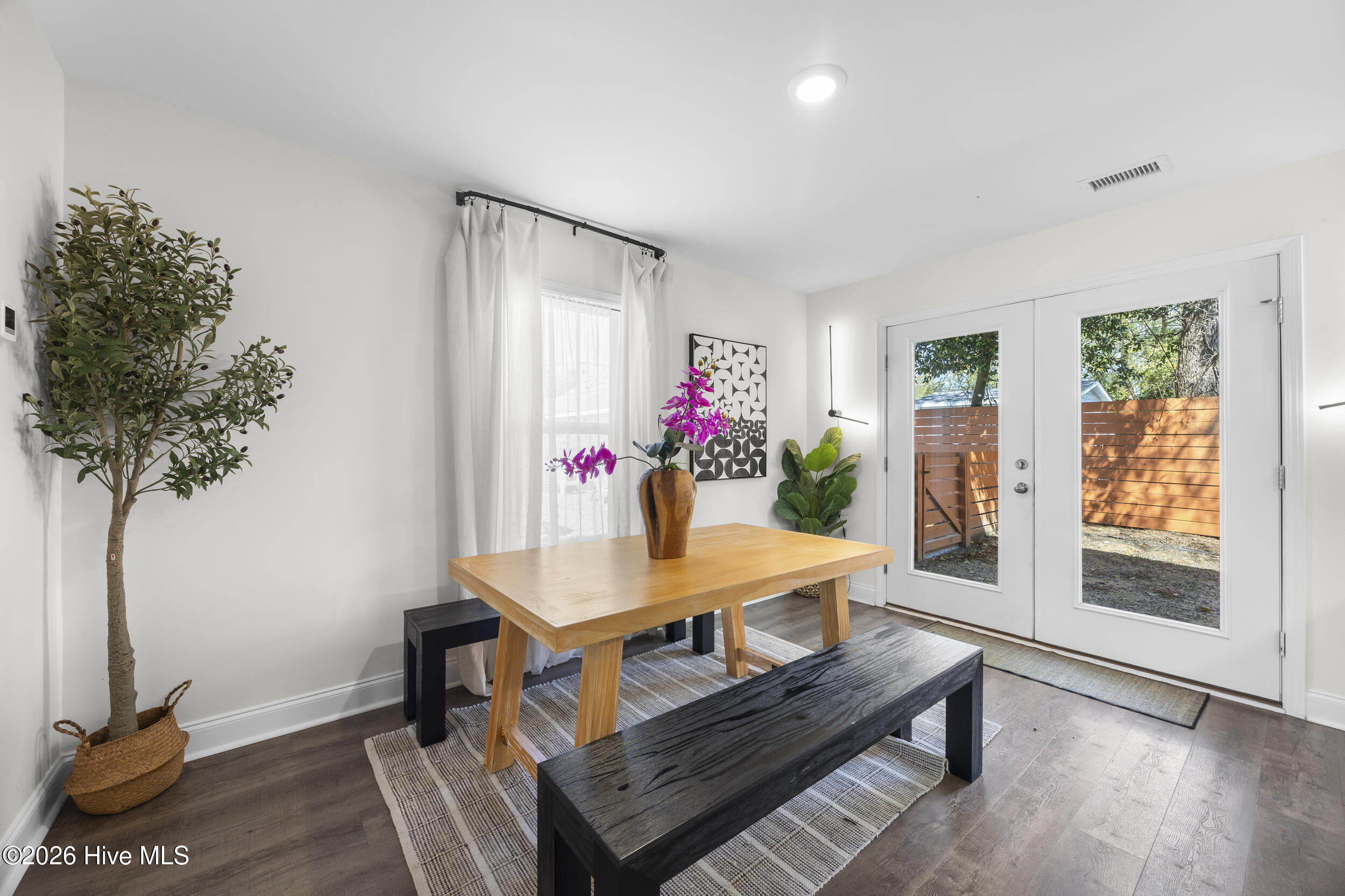 905 Walnut Street Property Photo 12
