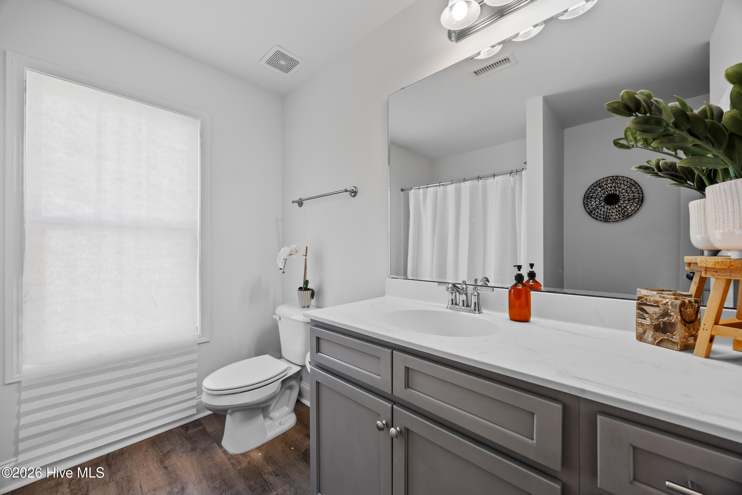 905 Walnut Street Property Photo 23
