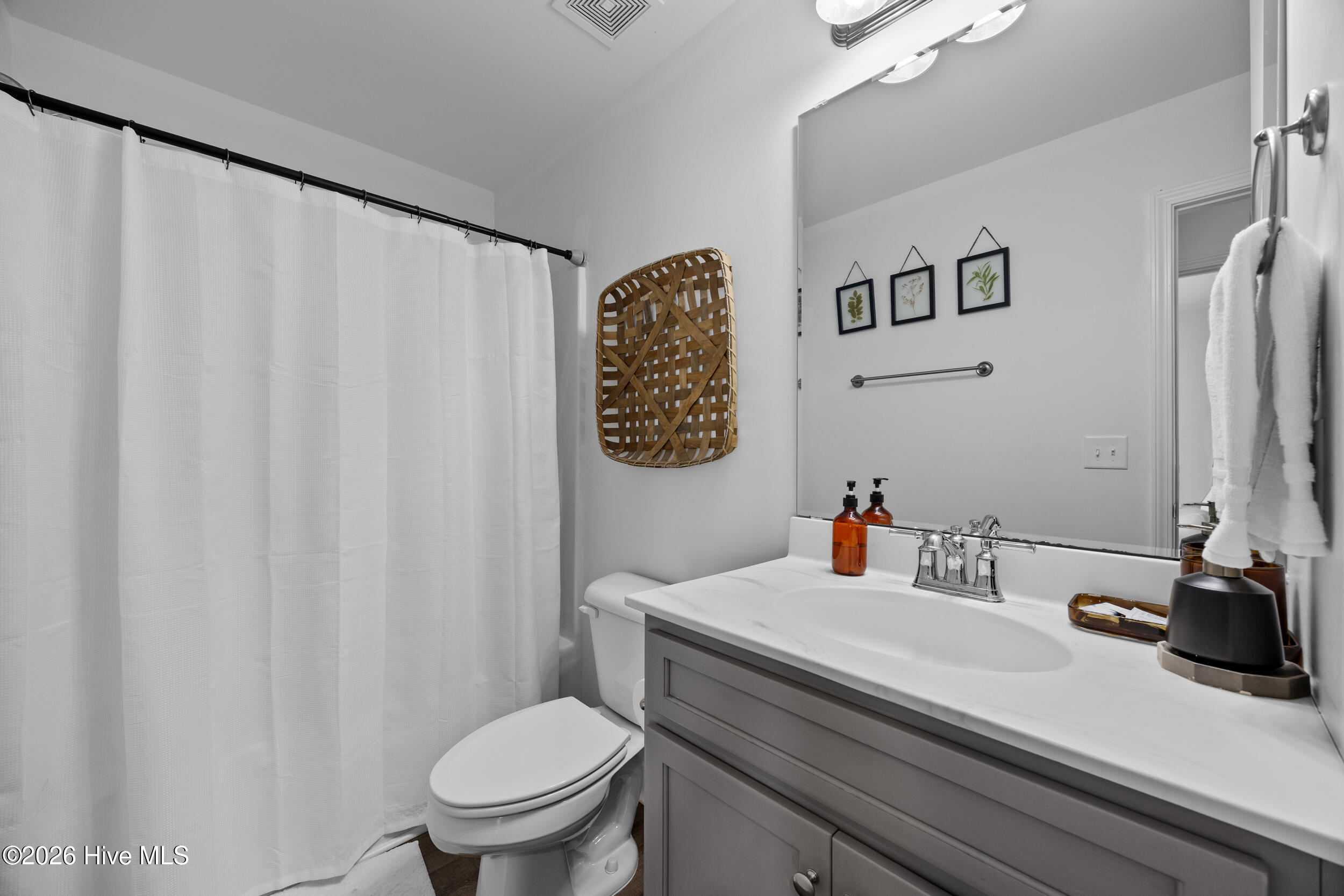 905 Walnut Street Property Photo 28