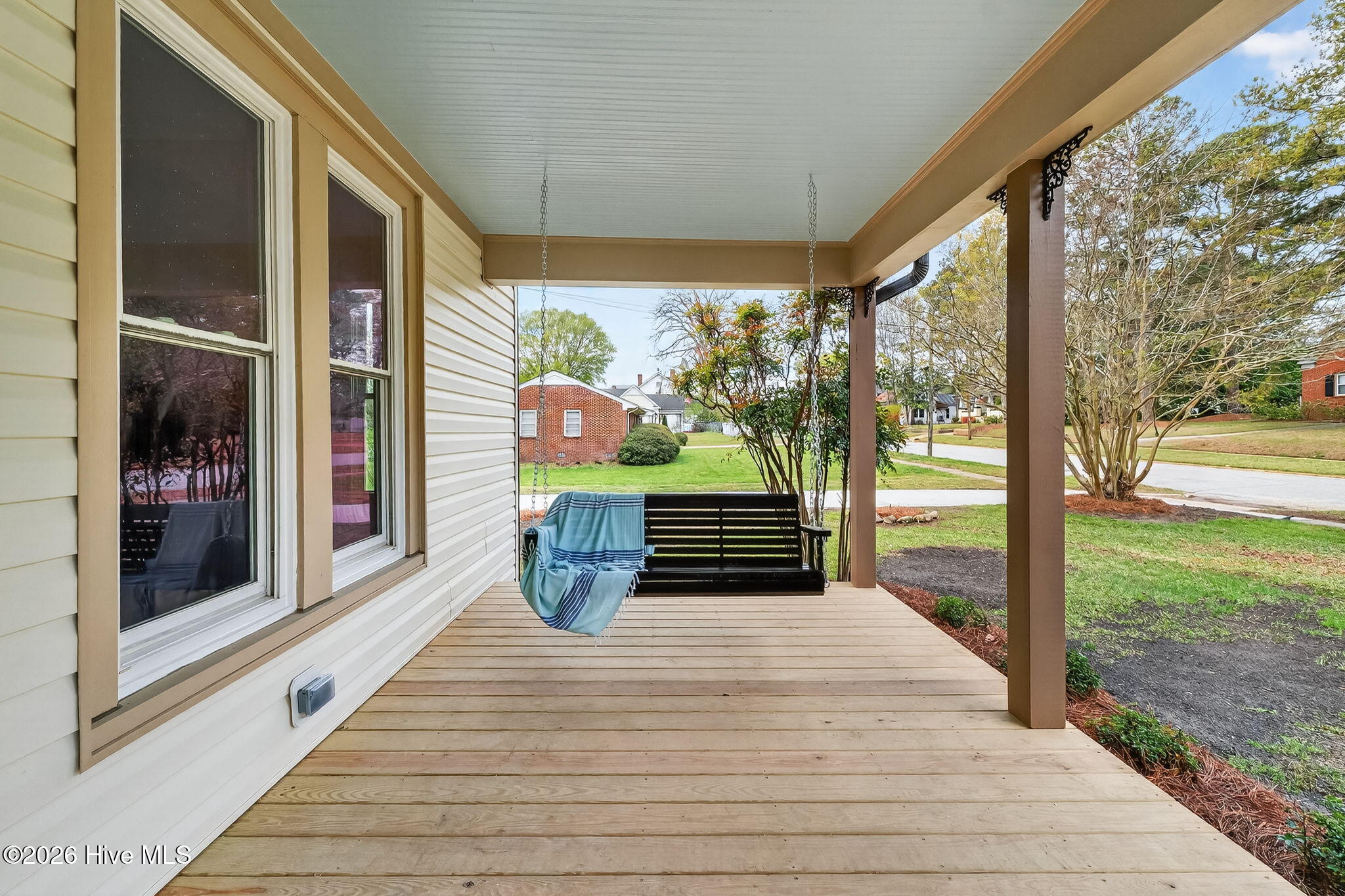 220 E Branch Street Property Photo 6