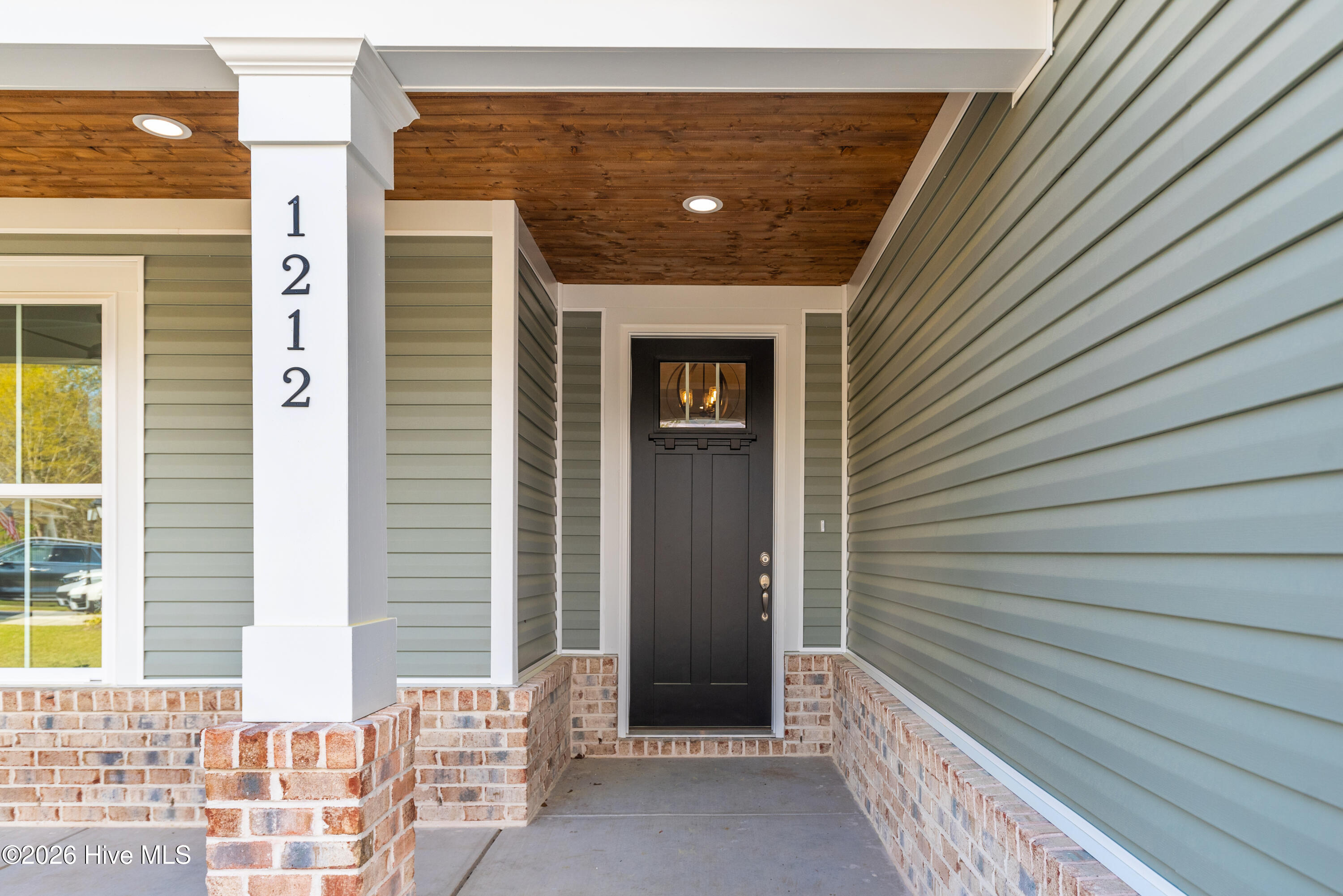 1389 Pennington Drive Nw Property Photo 4